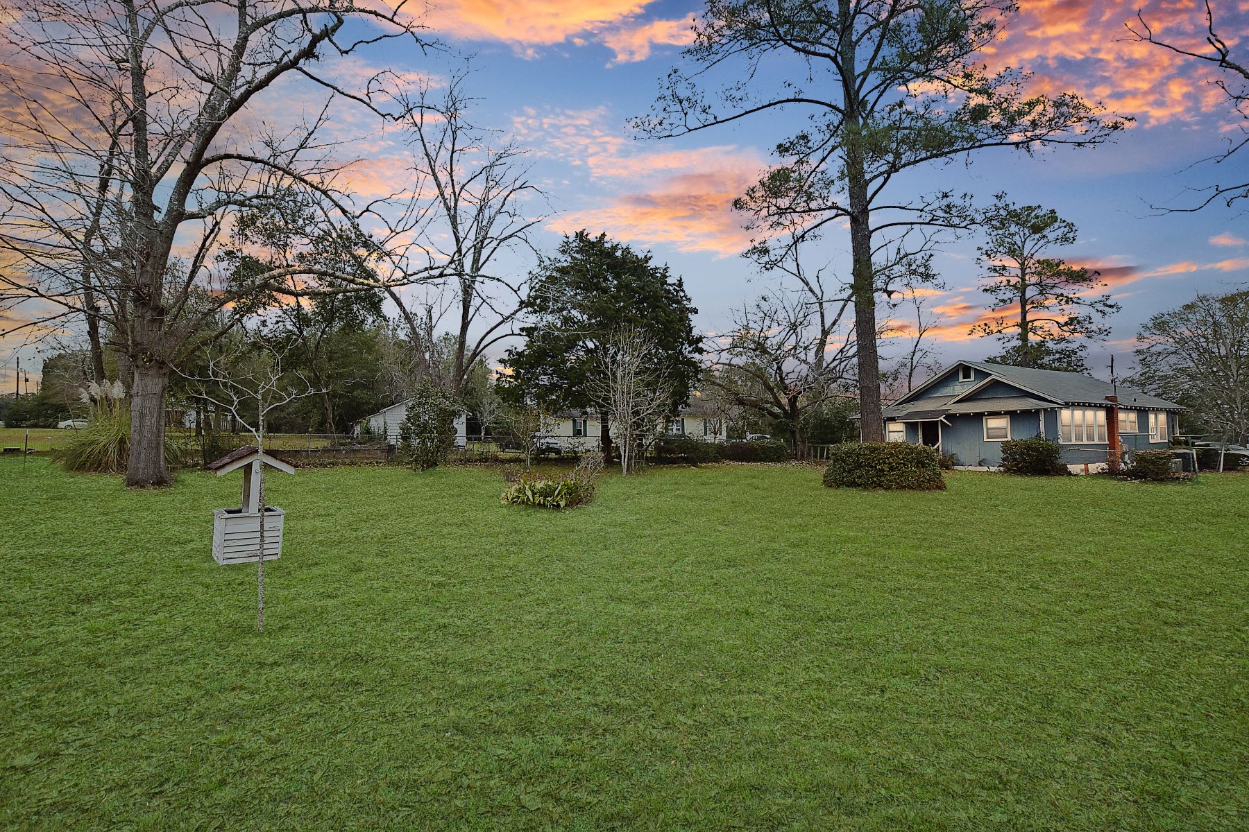 1110 South Union Ave-6-twilight