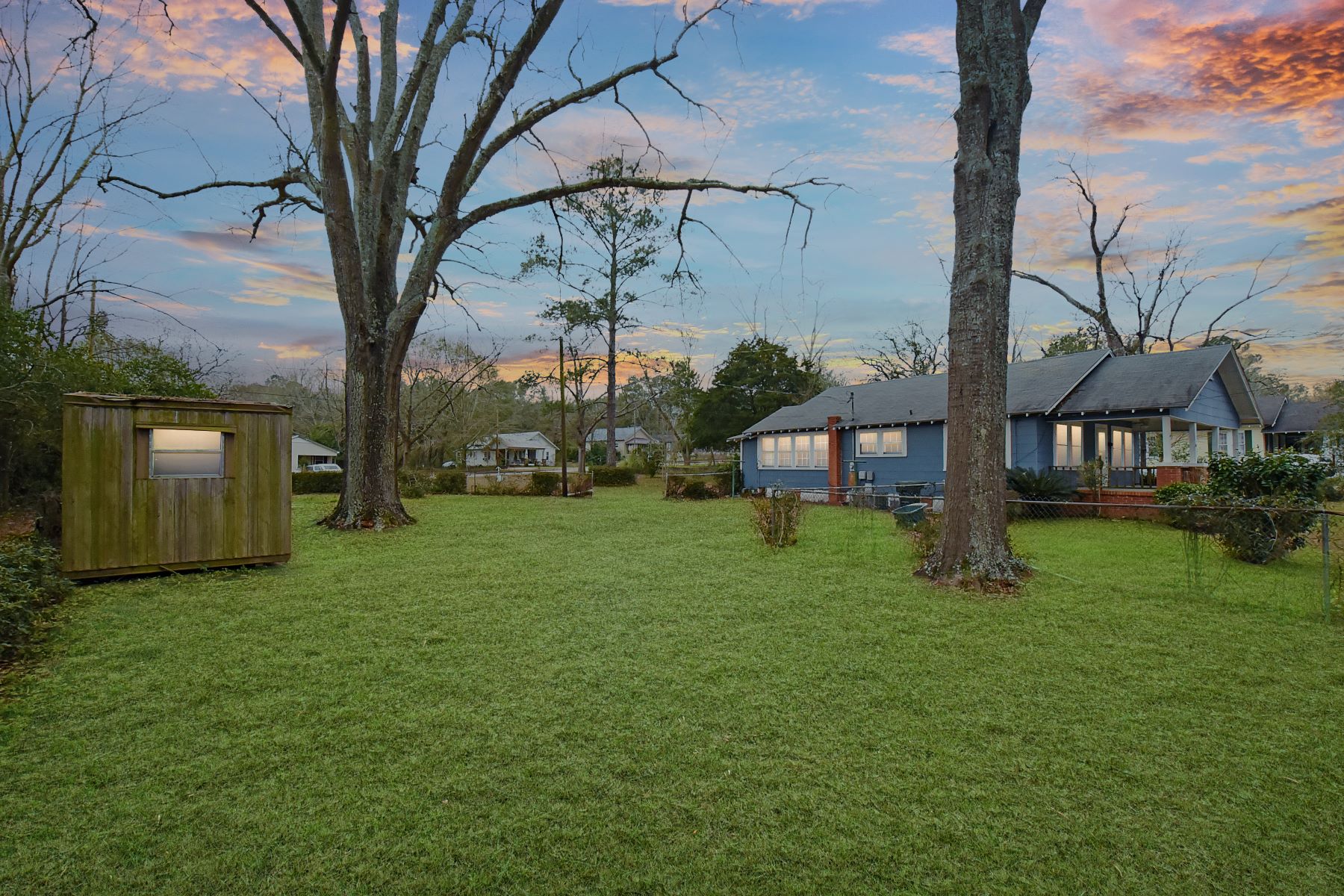 1110 South Union Ave-8-twilight