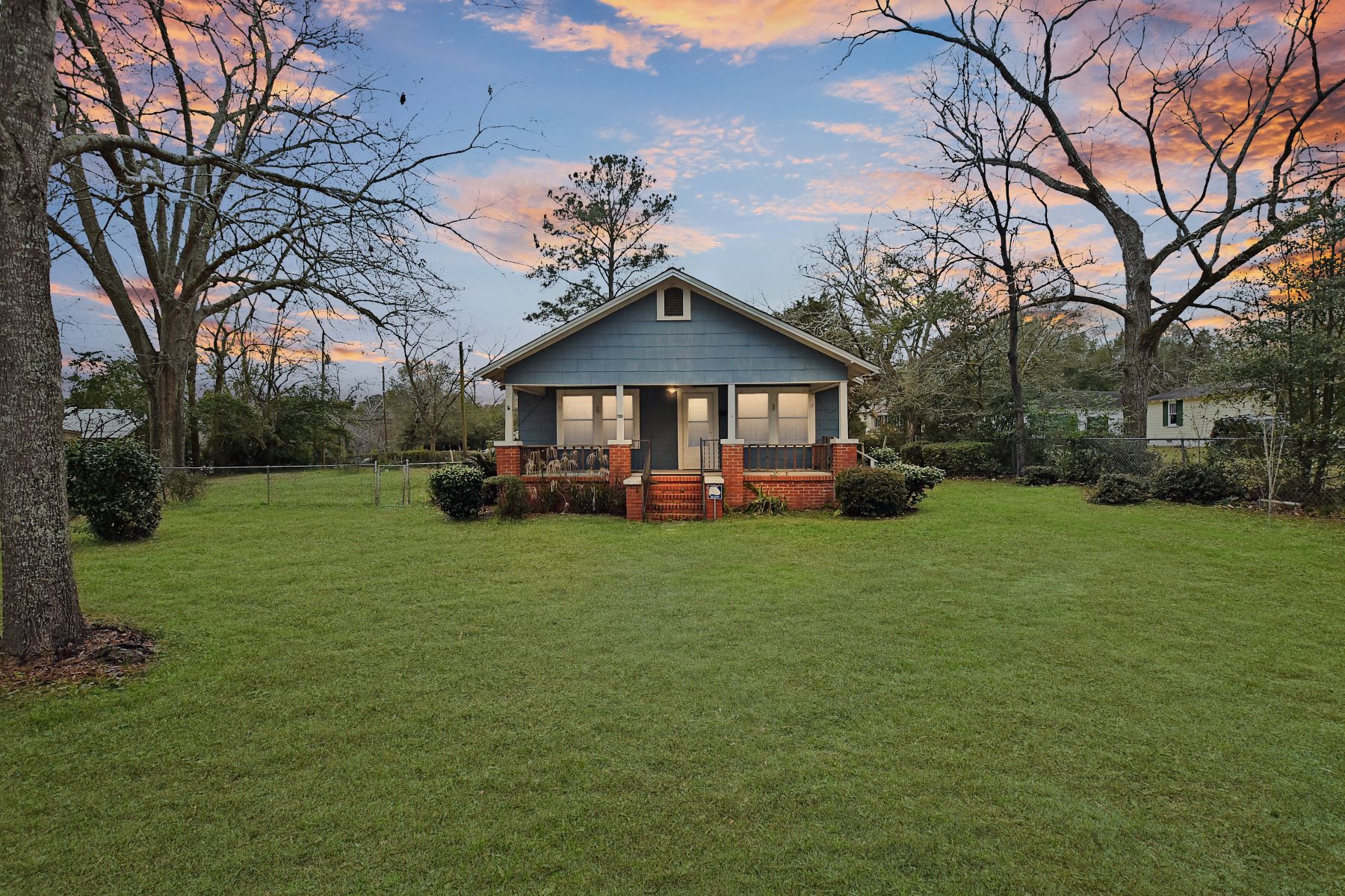 1110 South Union Ave--twilight