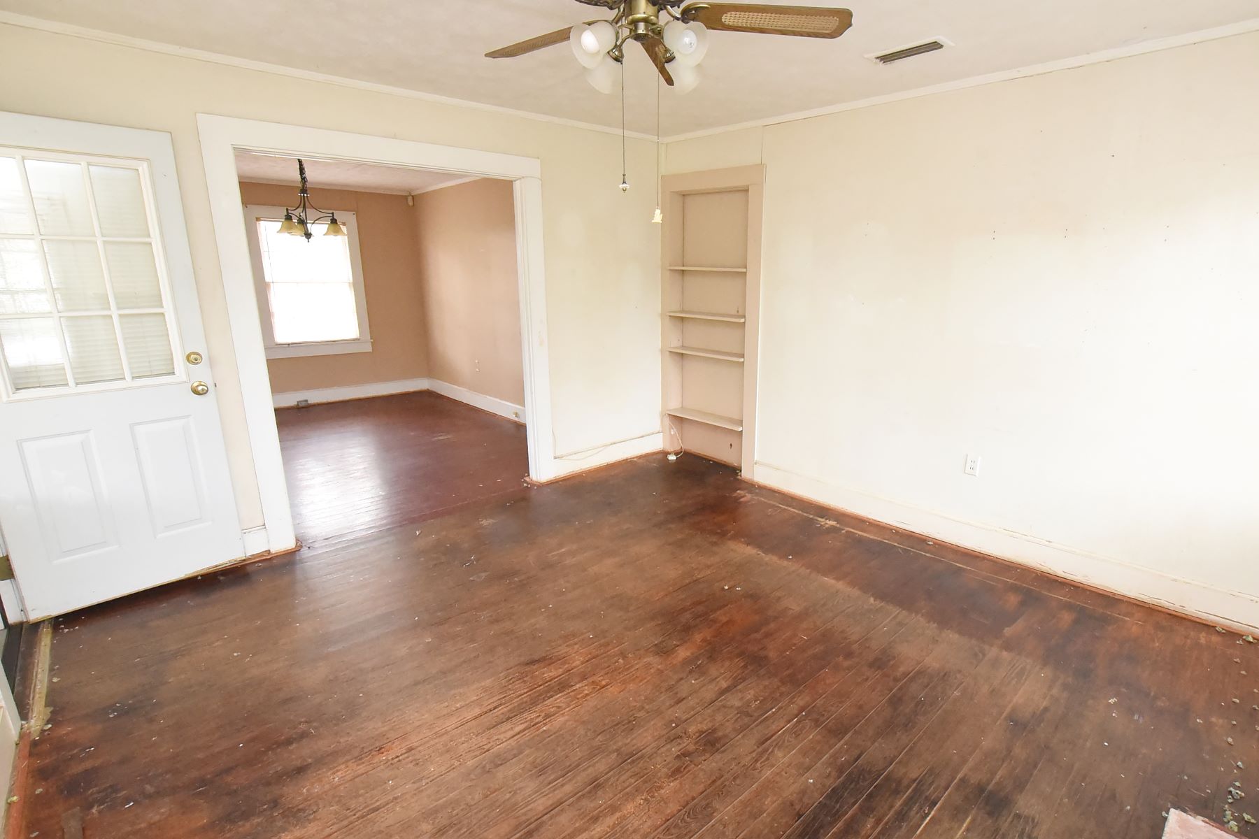 1110 South Union Ave.-13