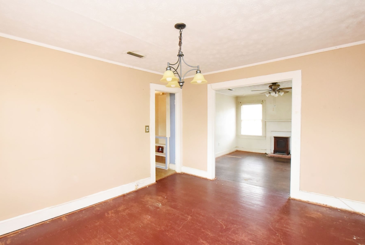 1110 South Union Ave.-15