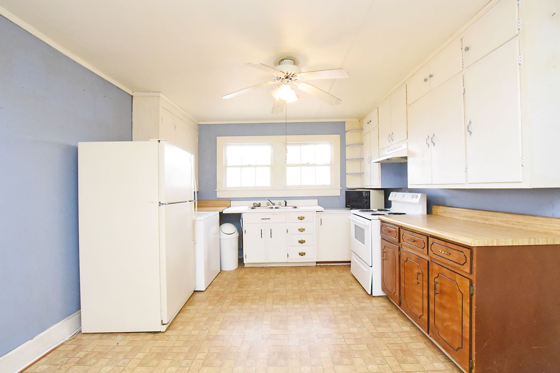 1110 South Union Ave.-16