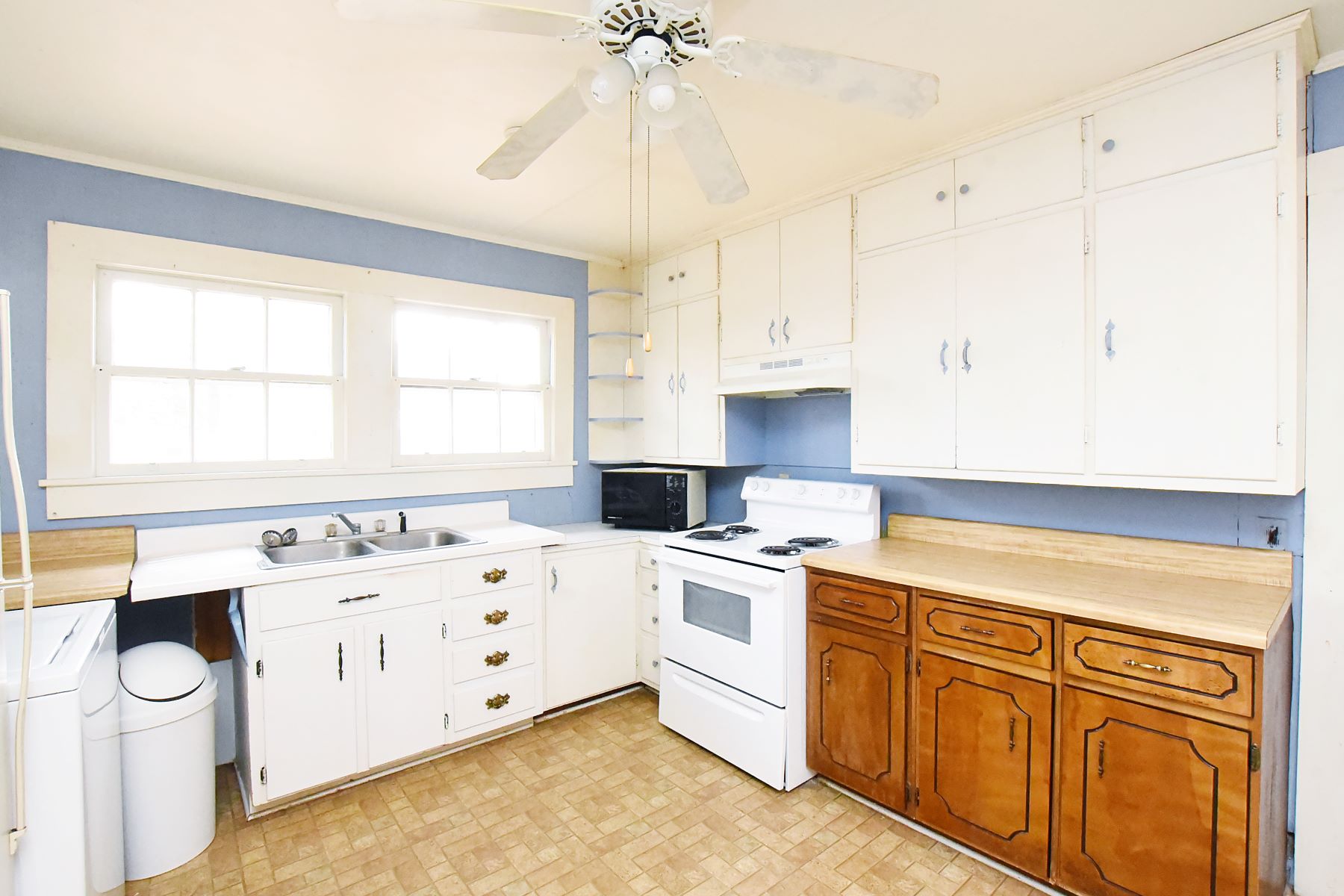 1110 South Union Ave.-17