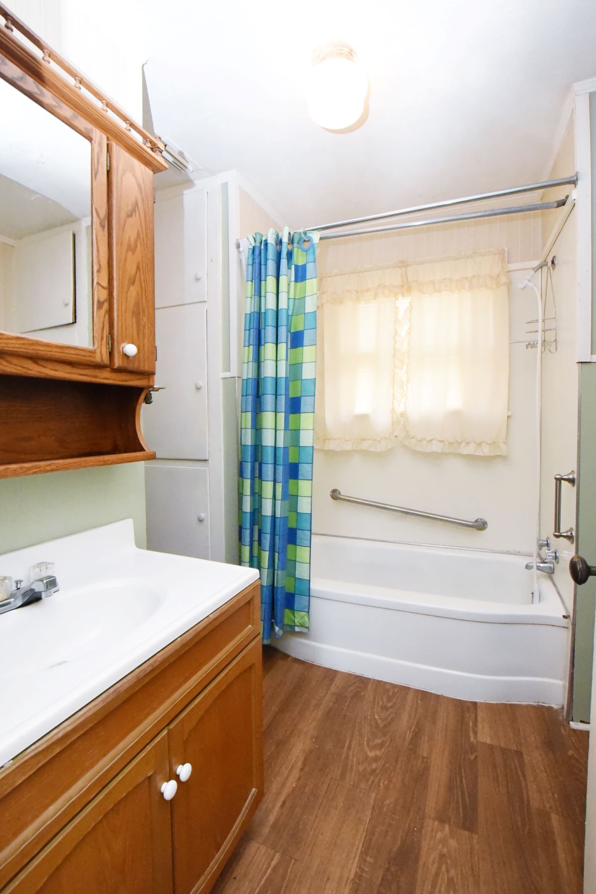 1110 South Union Ave.-20