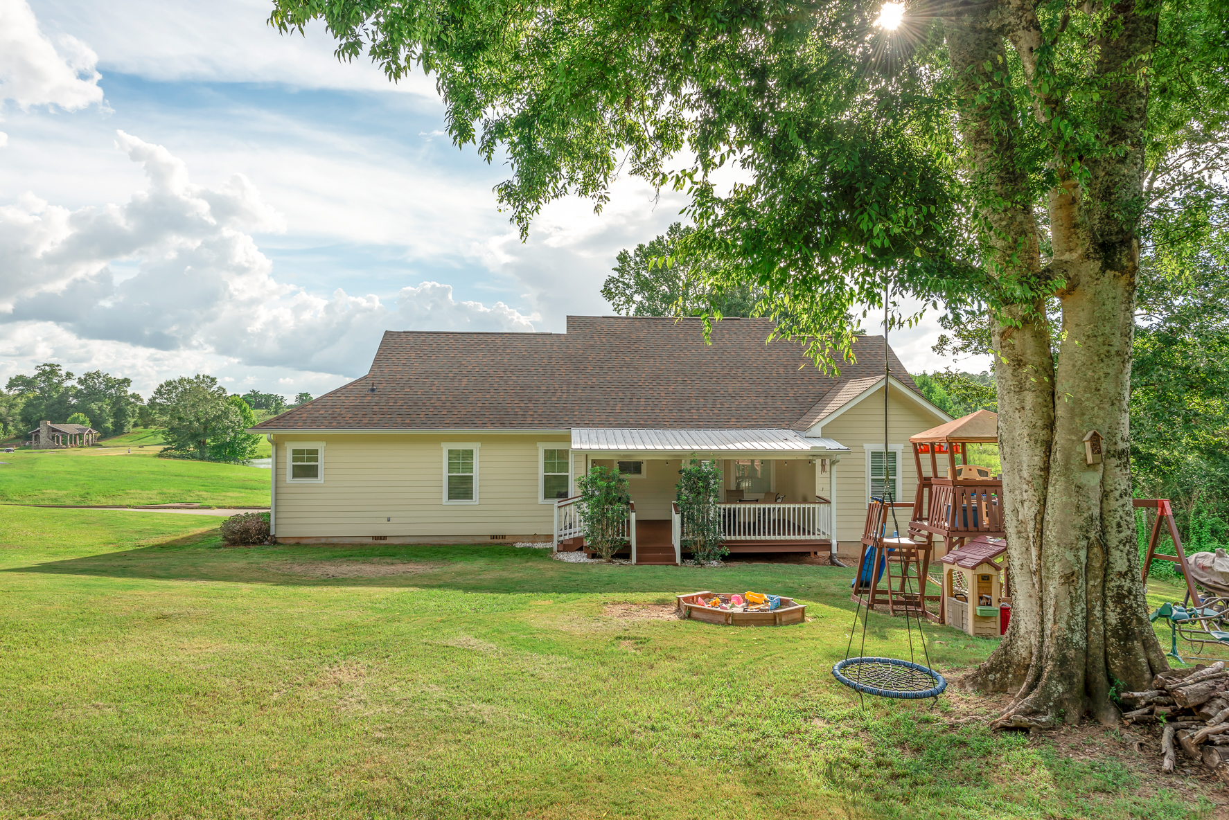 222 Weeping Willow-WHT-9