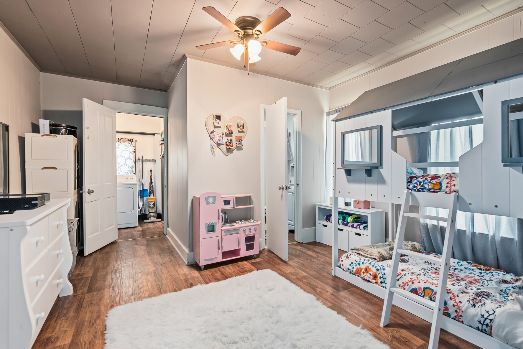 687 Smith Ave-WHT-16