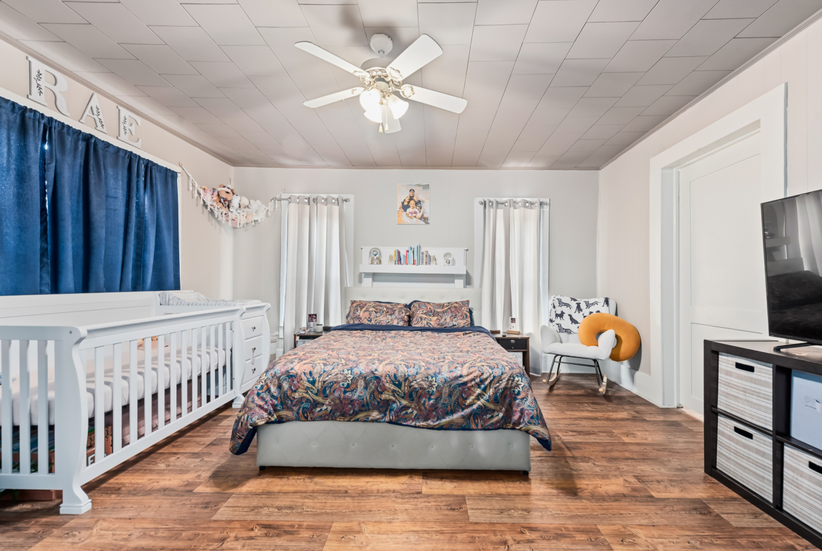 687 Smith Ave-WHT-20