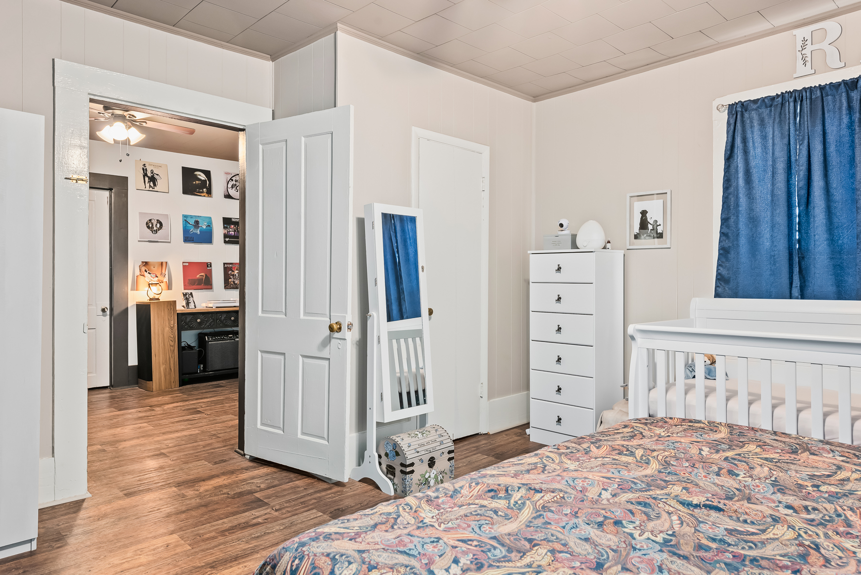 687 Smith Ave-WHT-21