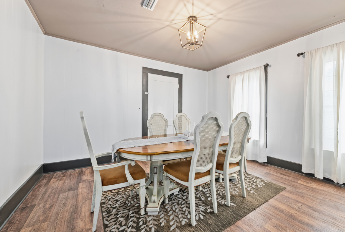 687 Smith Ave-WHT-22