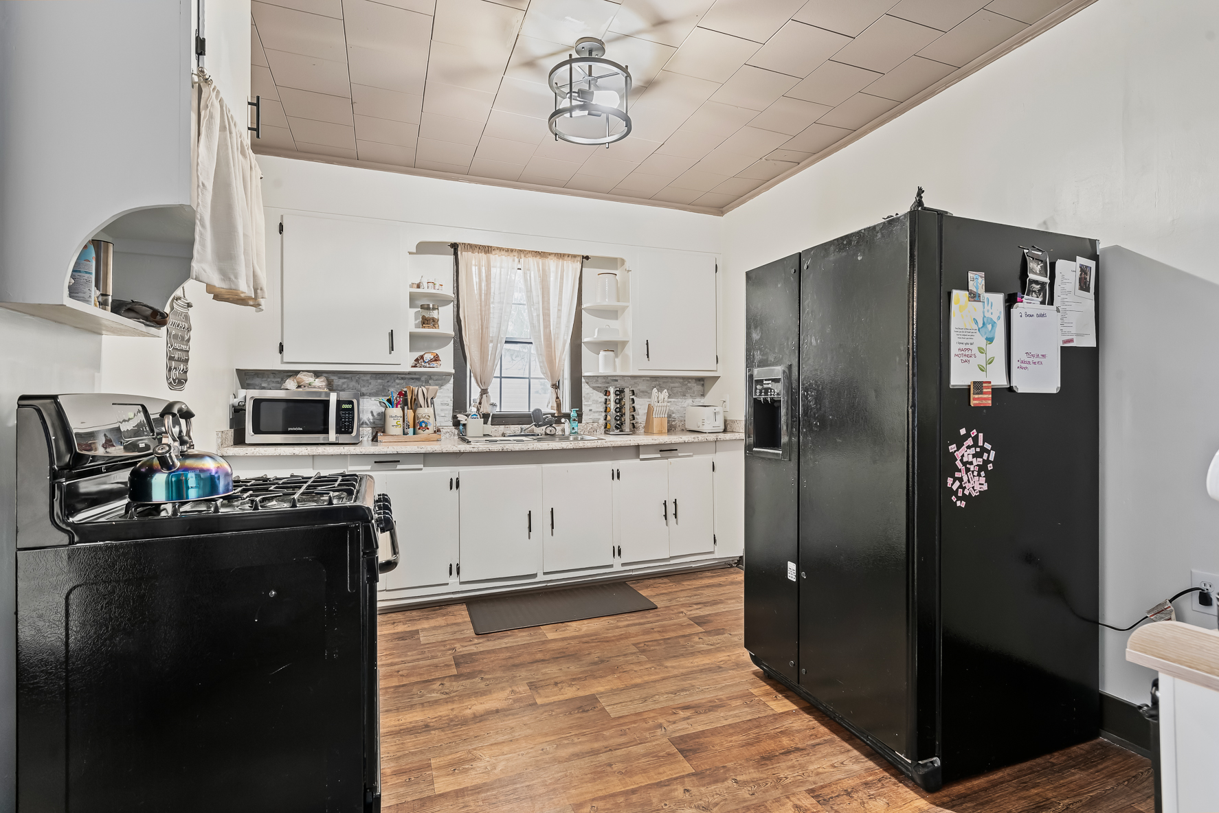 687 Smith Ave-WHT-26