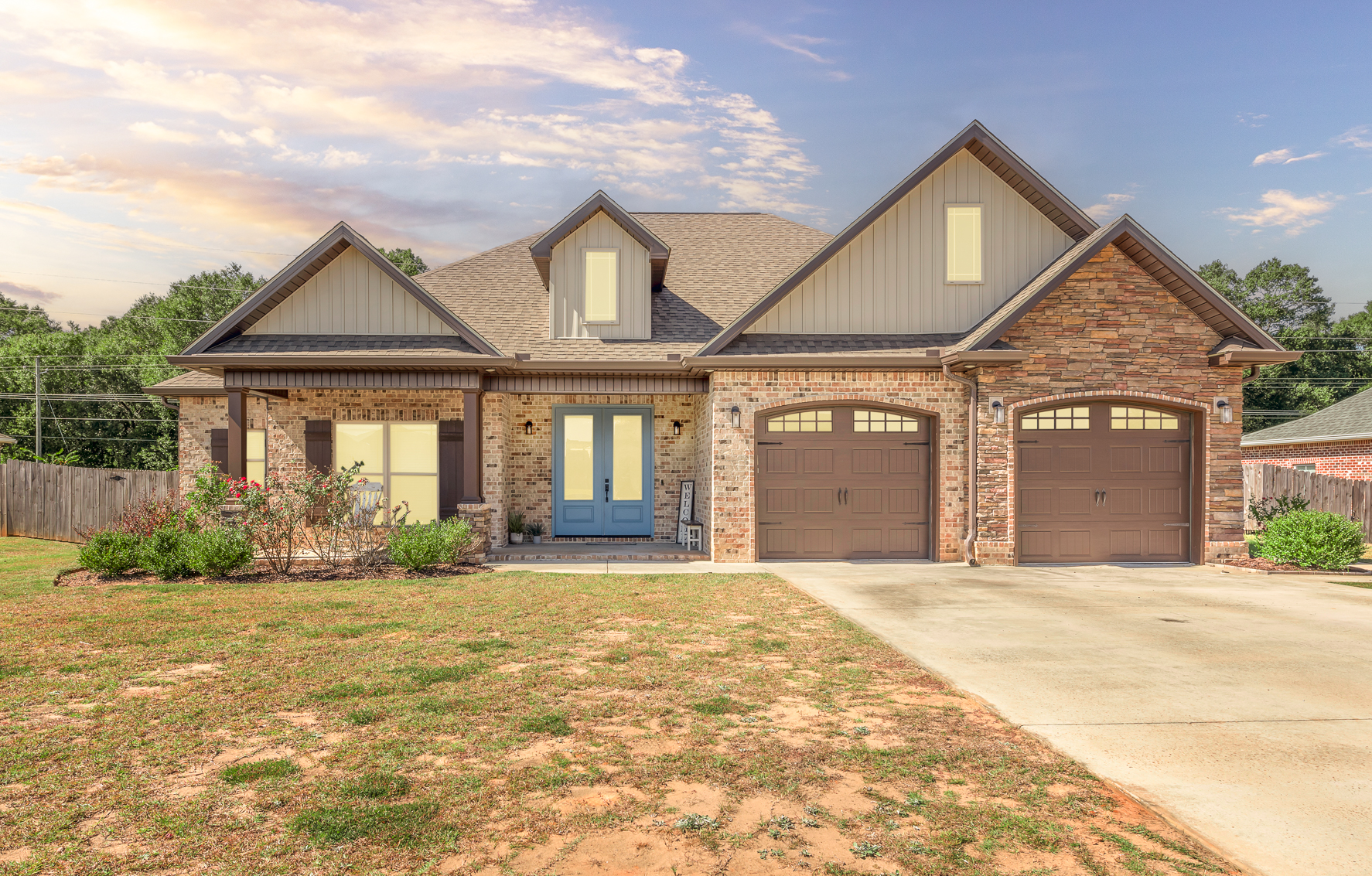 705 Homestead Way-WHT-1