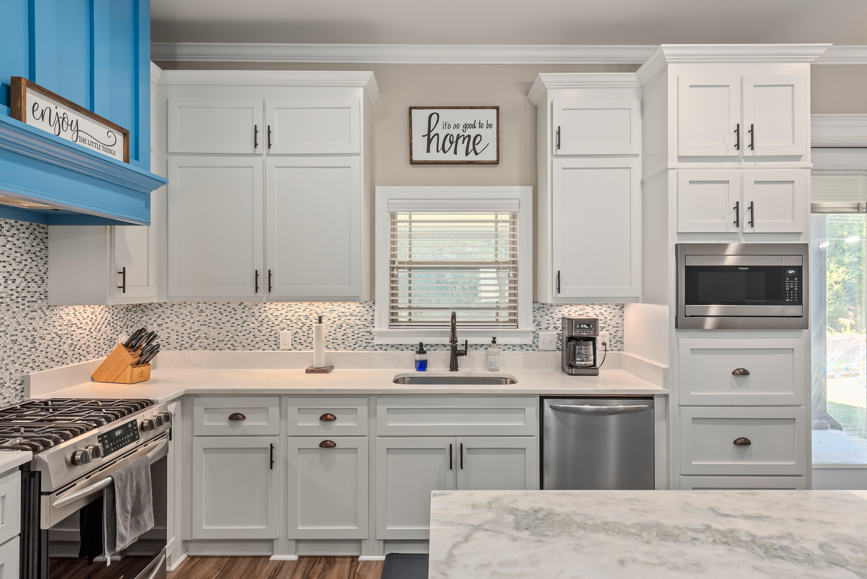 705 Homestead Way-WHT-15