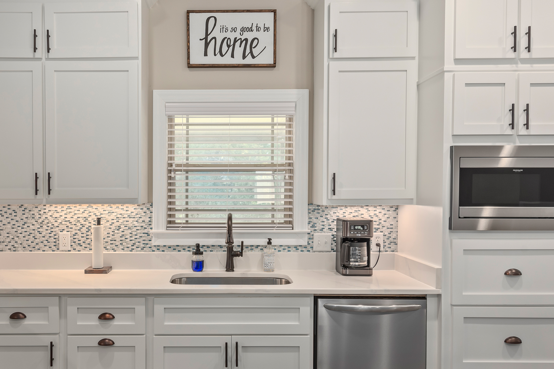 705 Homestead Way-WHT-16