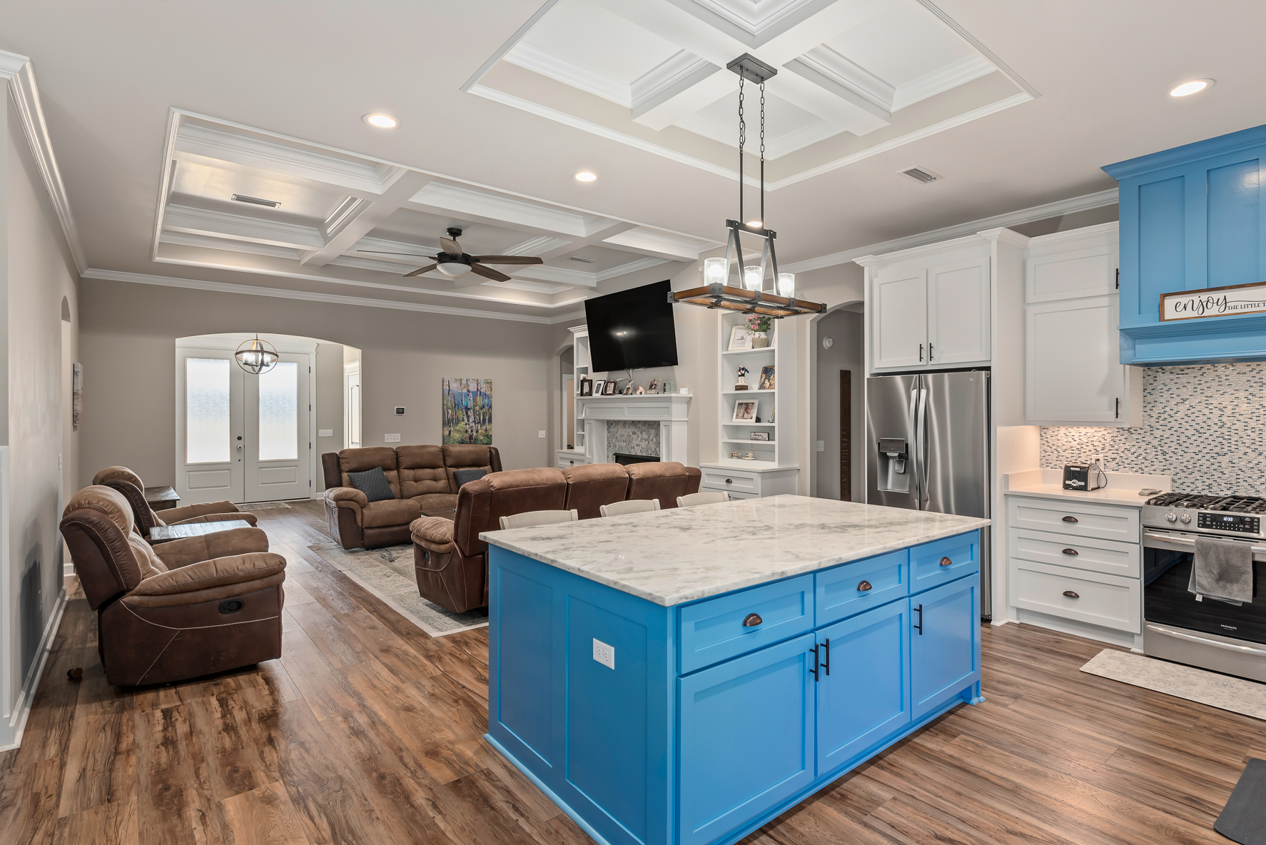 705 Homestead Way-WHT-20