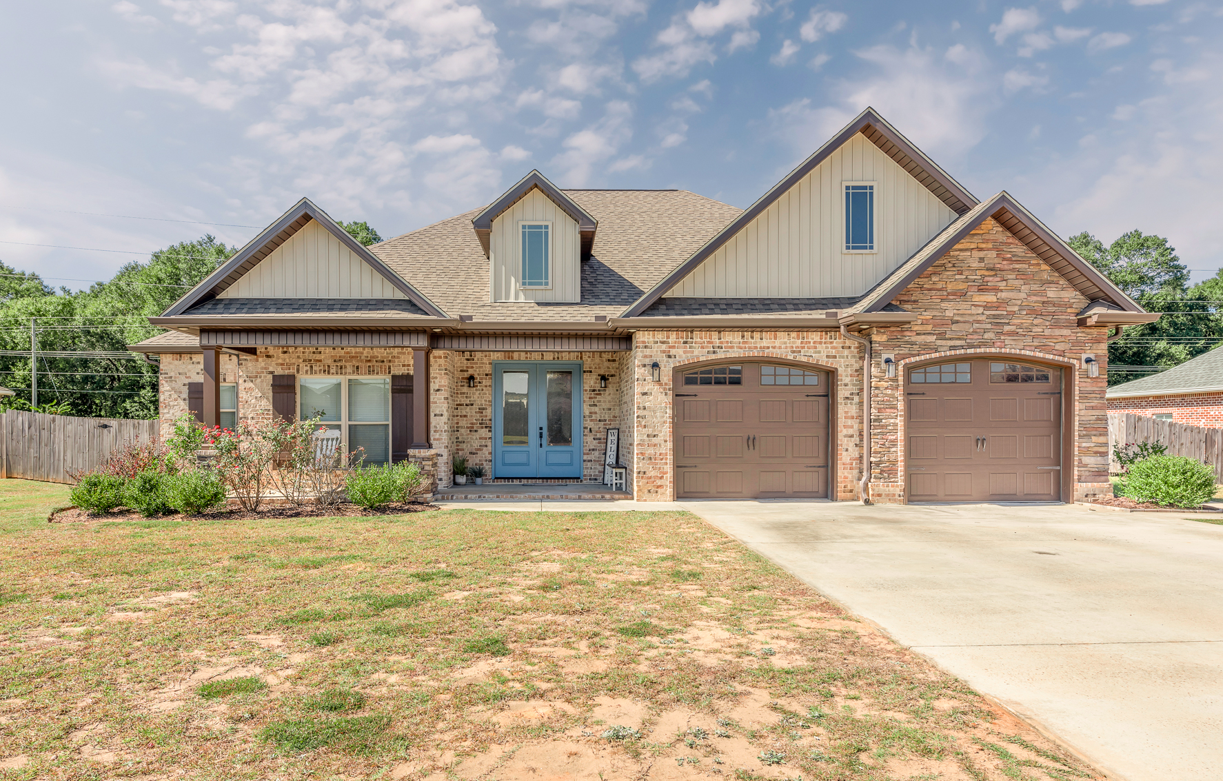 705 Homestead Way-WHT-3