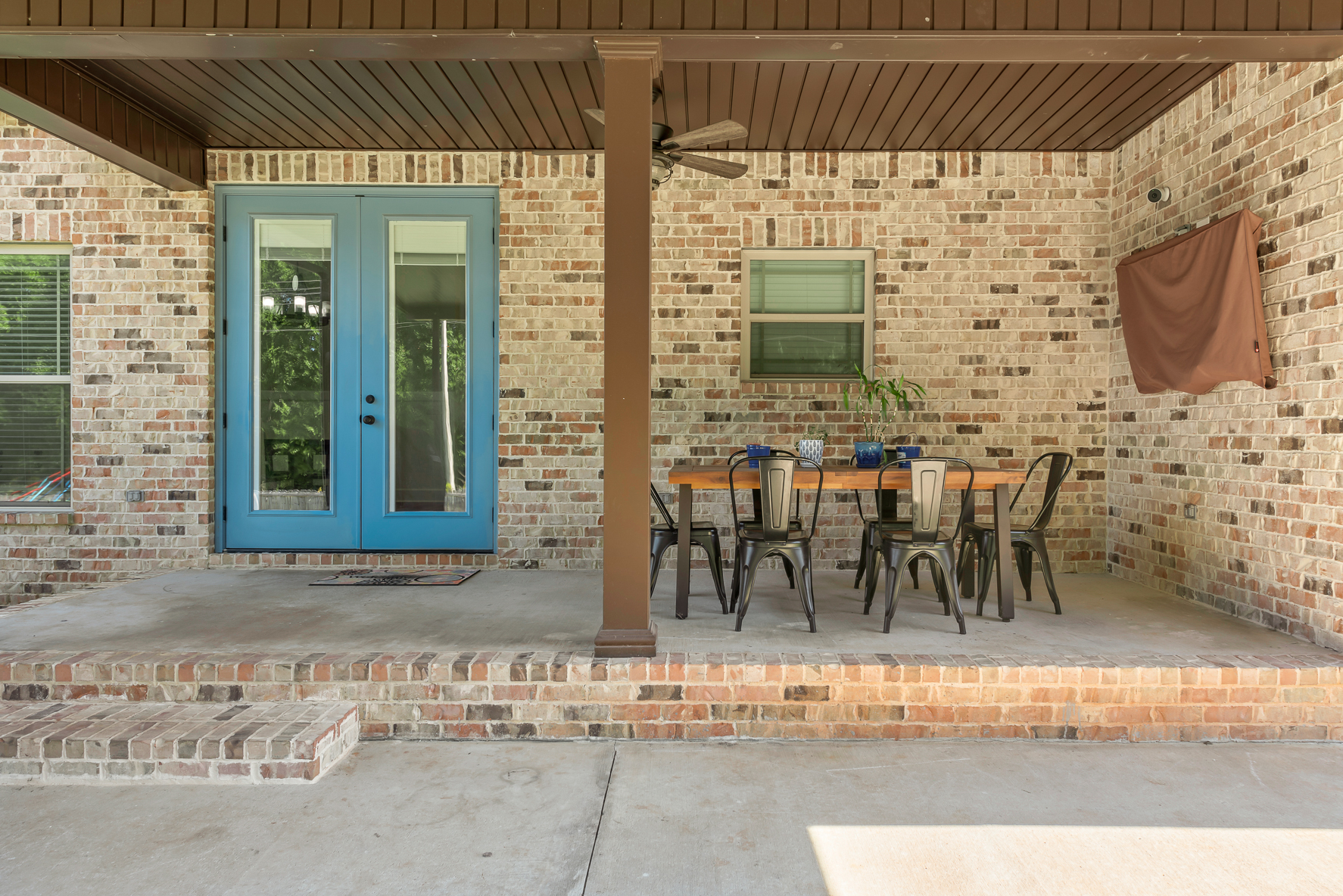 705 Homestead Way-WHT-6