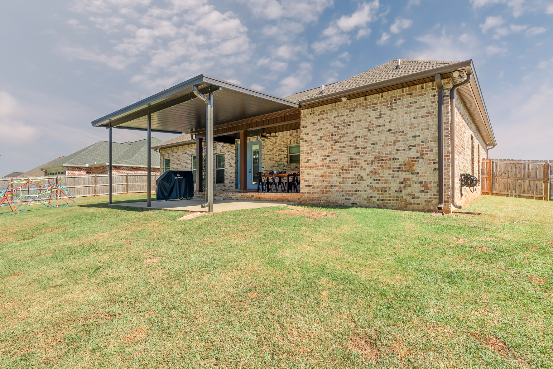 705 Homestead Way-WHT-7