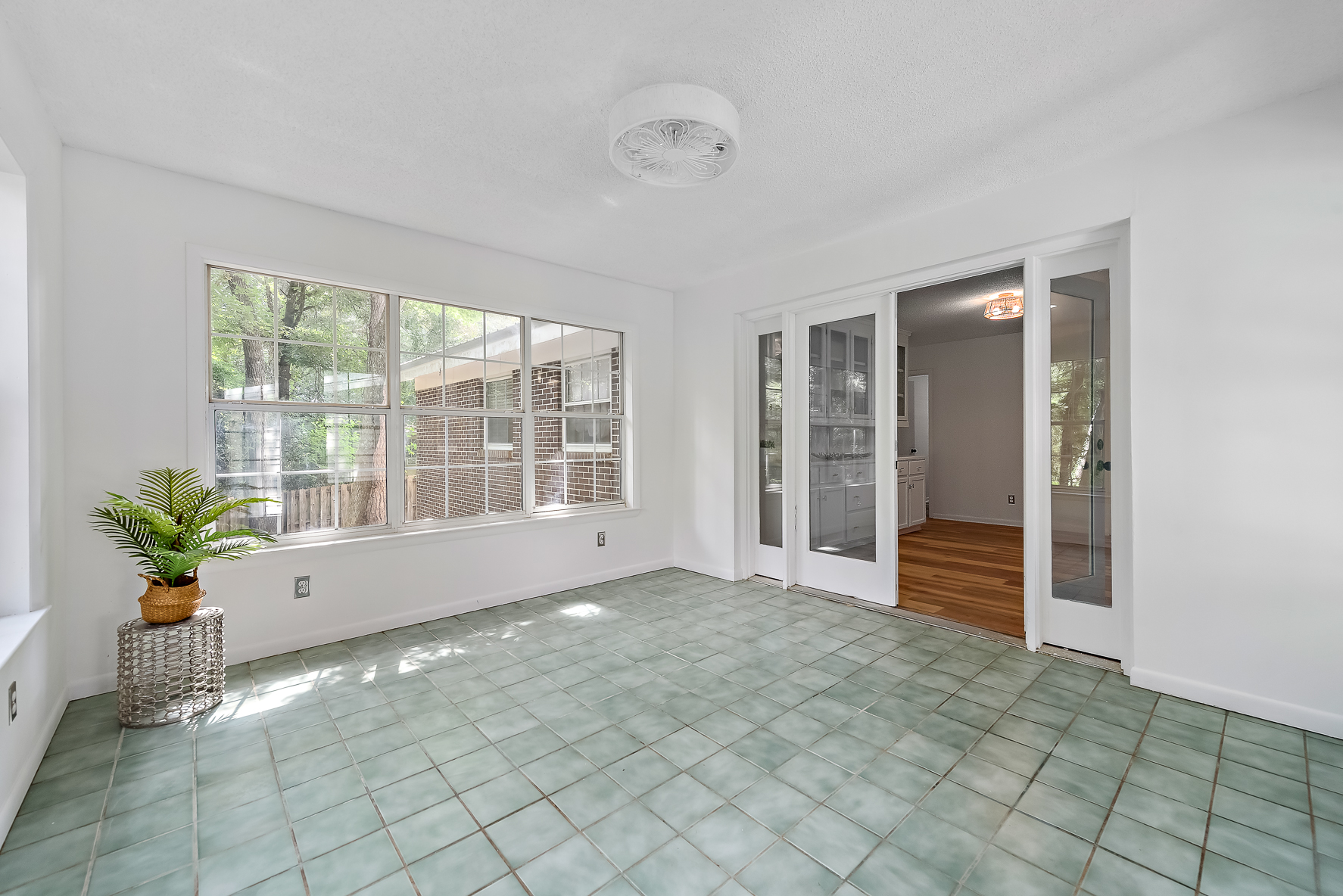 514 Whispering Pines-WHT-25