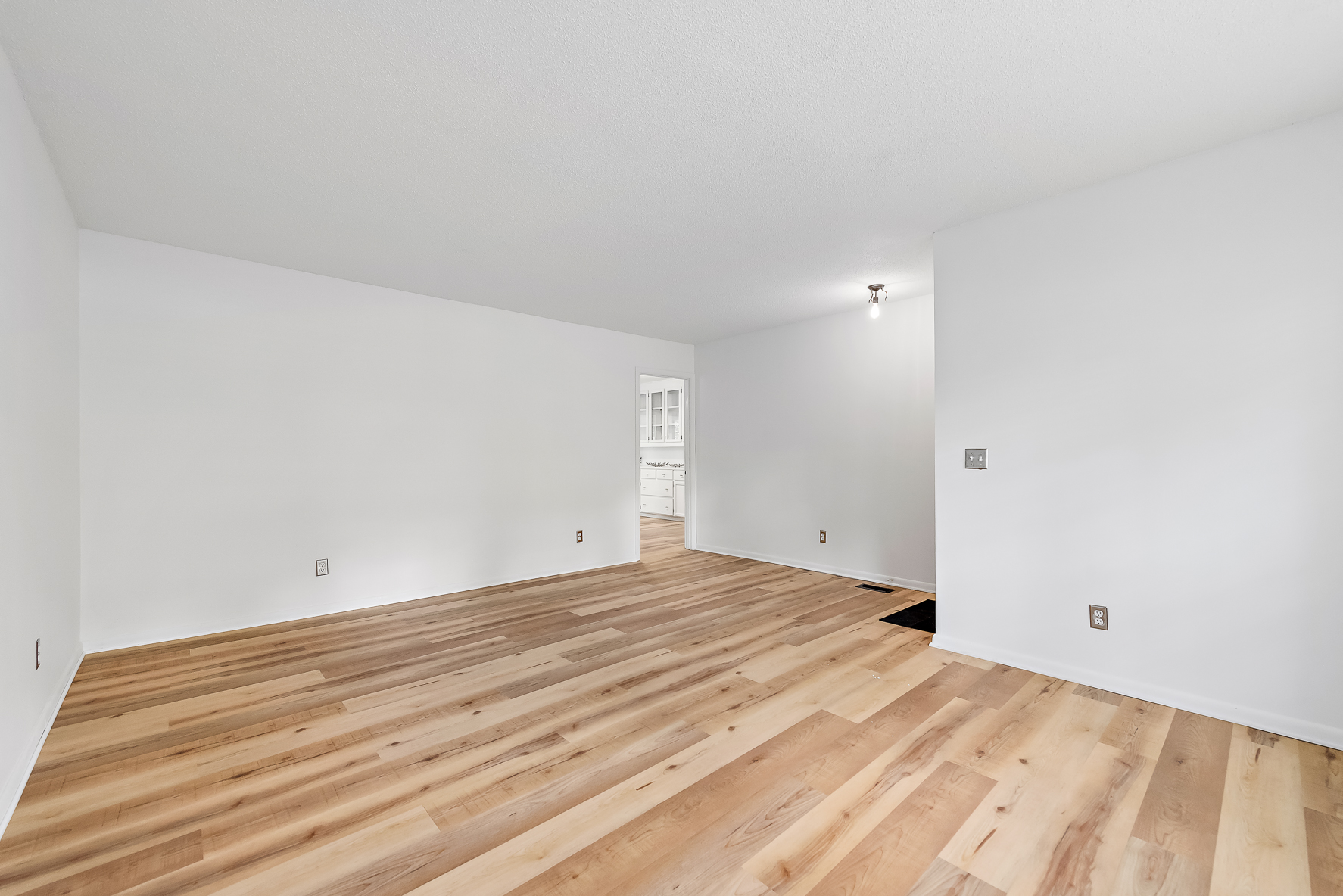 514 Whispering Pines-WHT-27