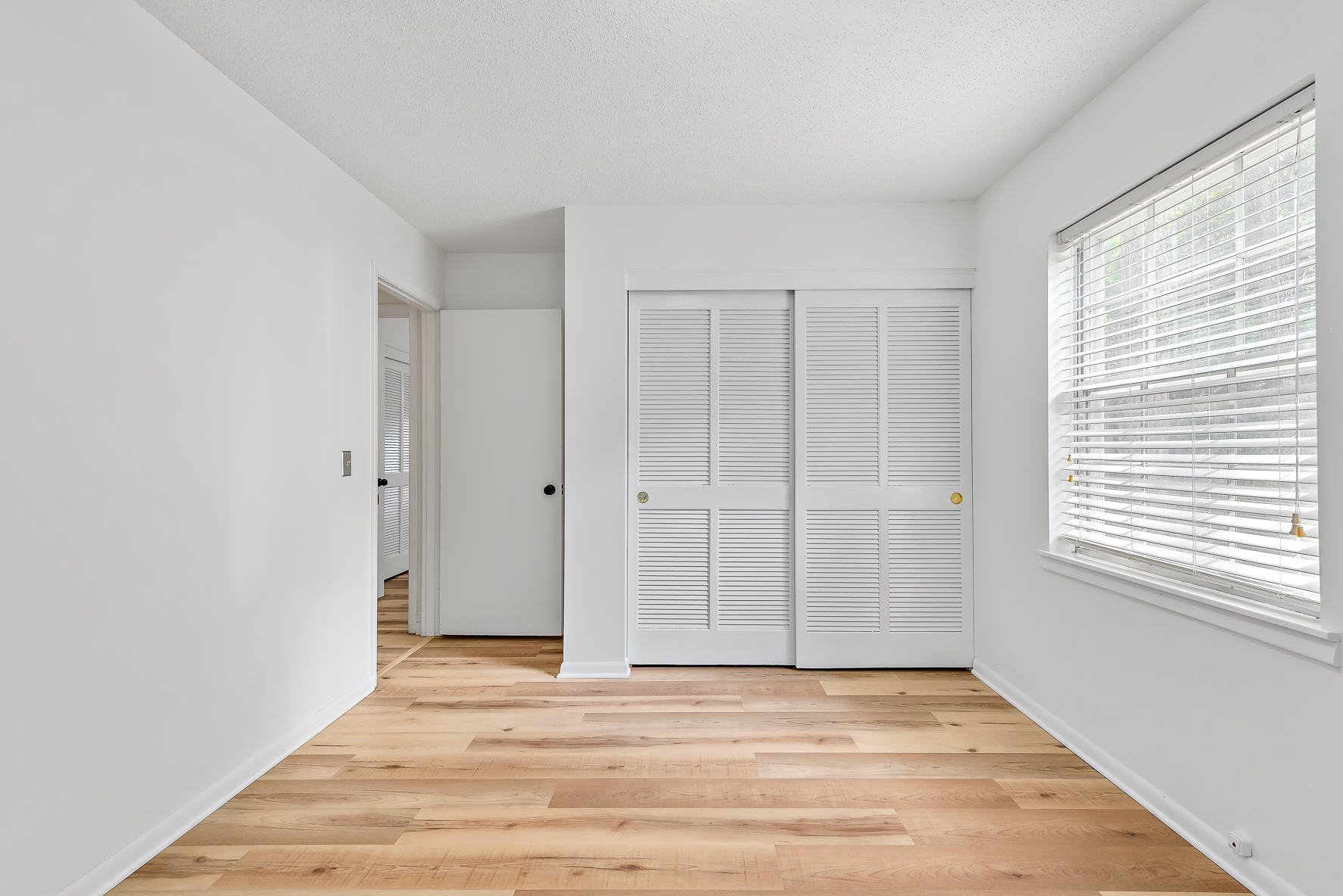 514 Whispering Pines-WHT-34