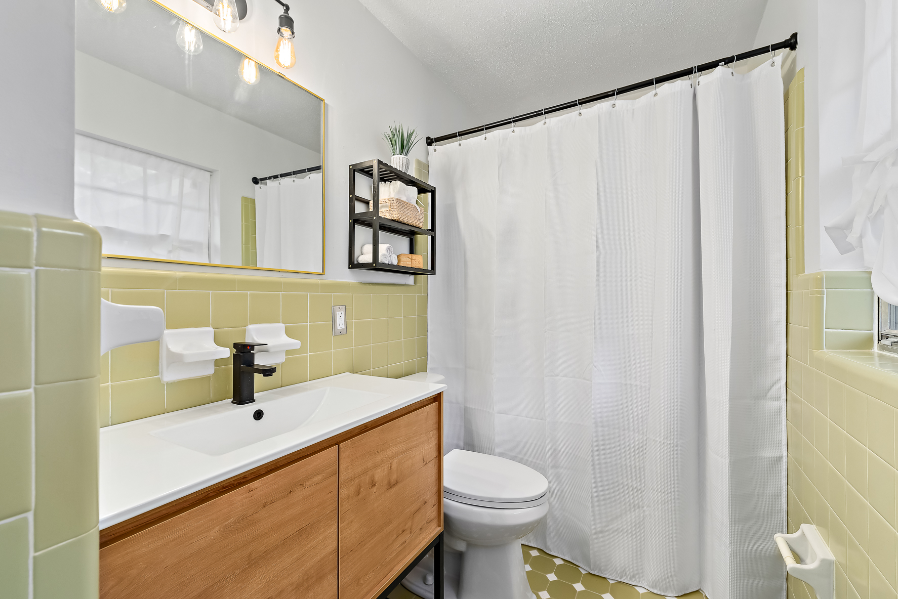 514 Whispering Pines-WHT-37