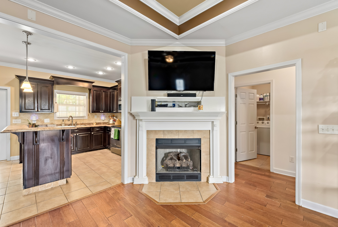 115 Cristy Lane-WHT-11