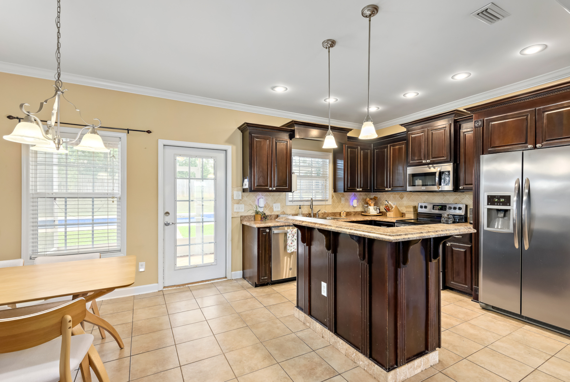 115 Cristy Lane-WHT-13