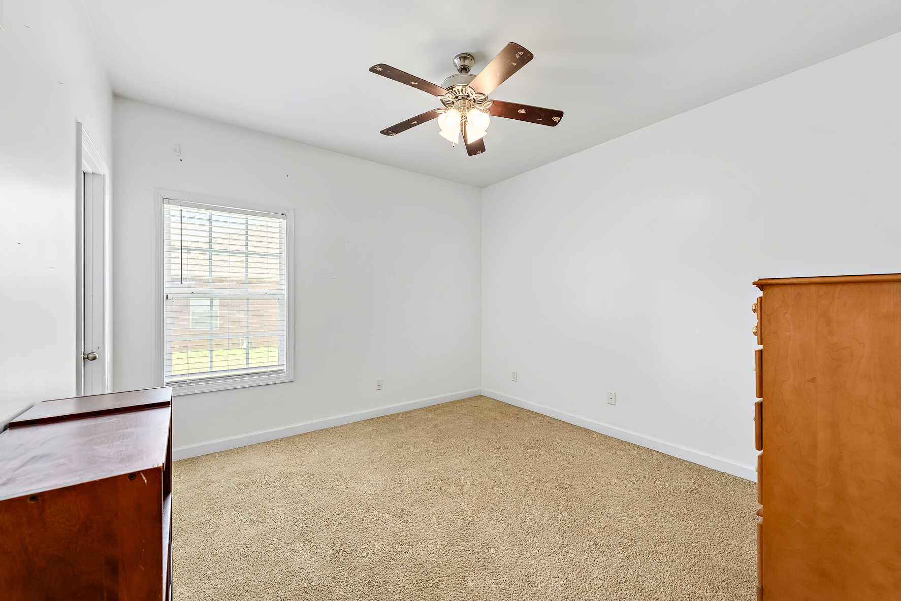 115 Cristy Lane-WHT-20