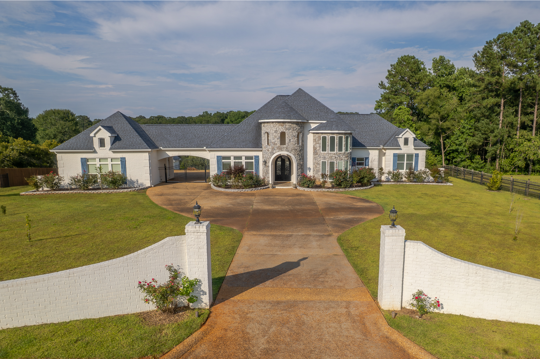 437 CO RD 561-WHT-11