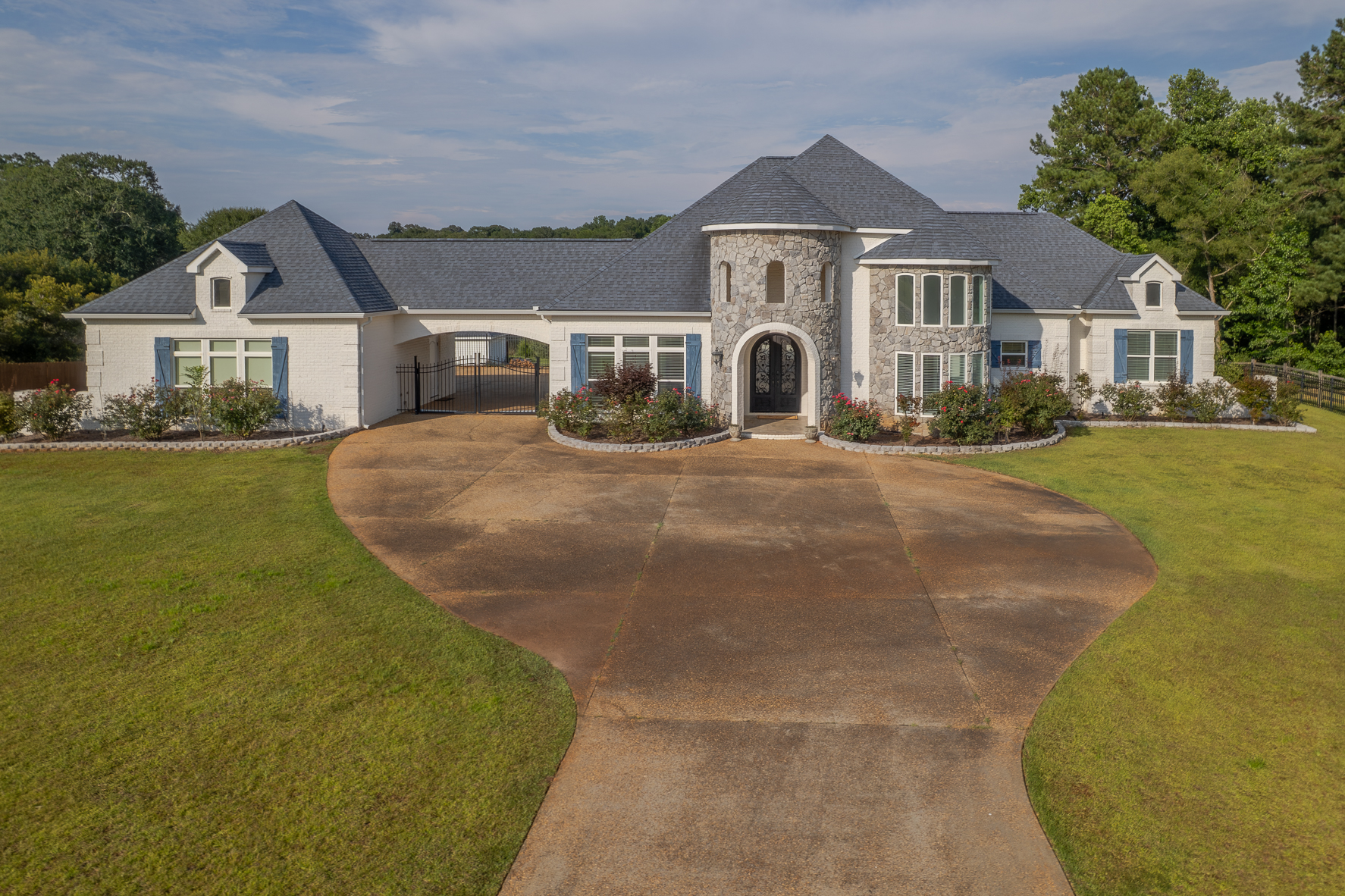 437 CO RD 561-WHT-12