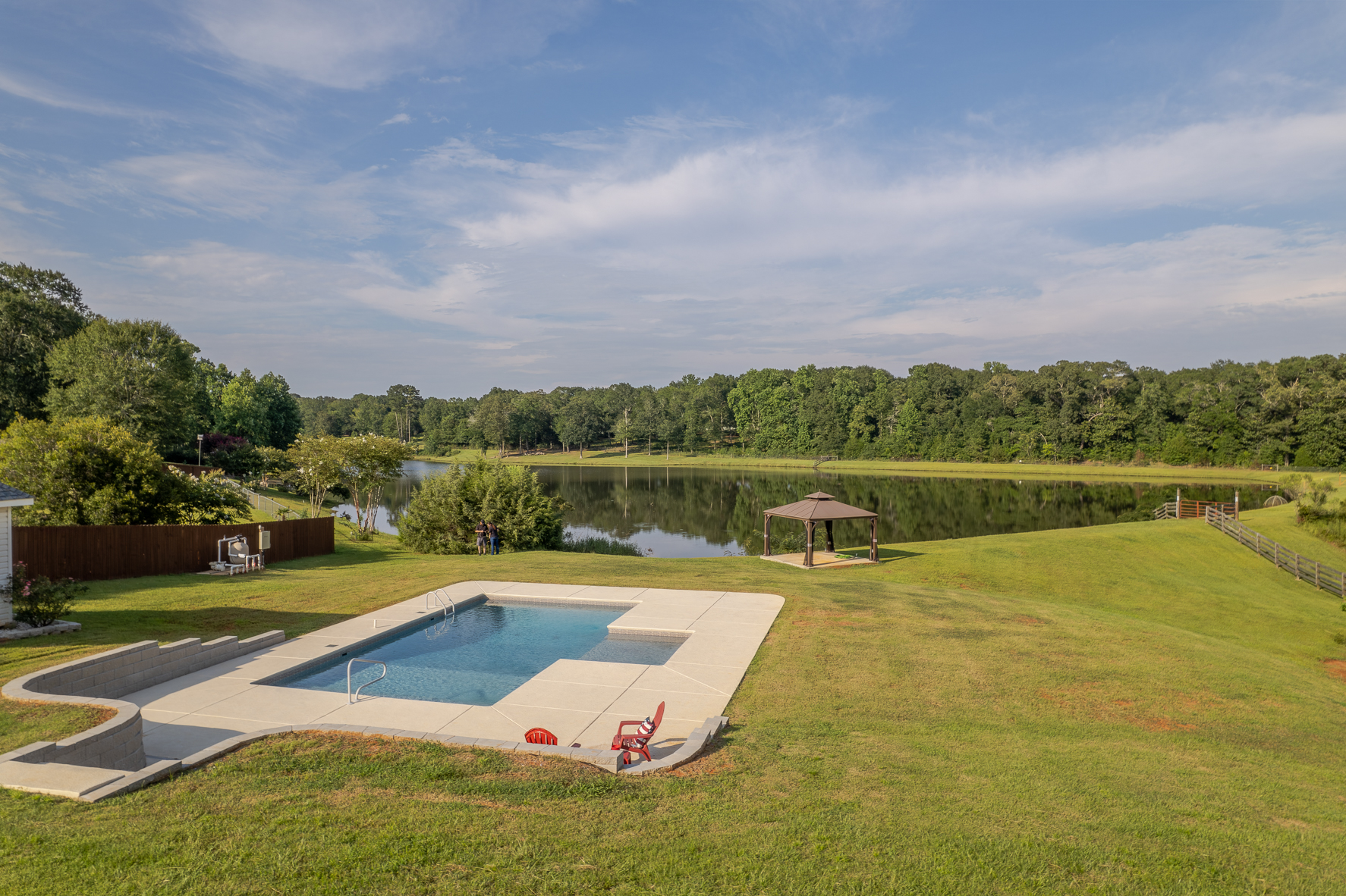 437 CO RD 561-WHT-15