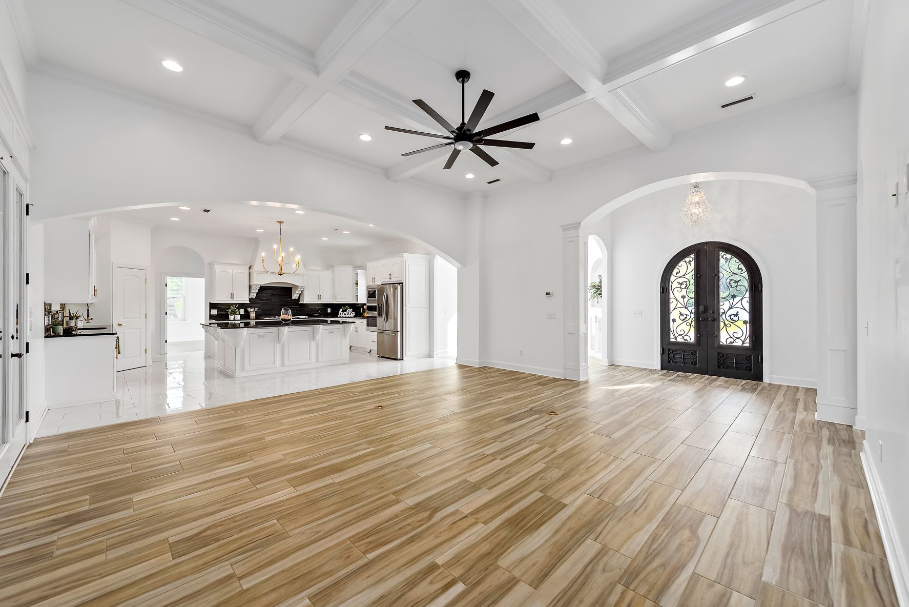 437 CO RD 561-WHT-17