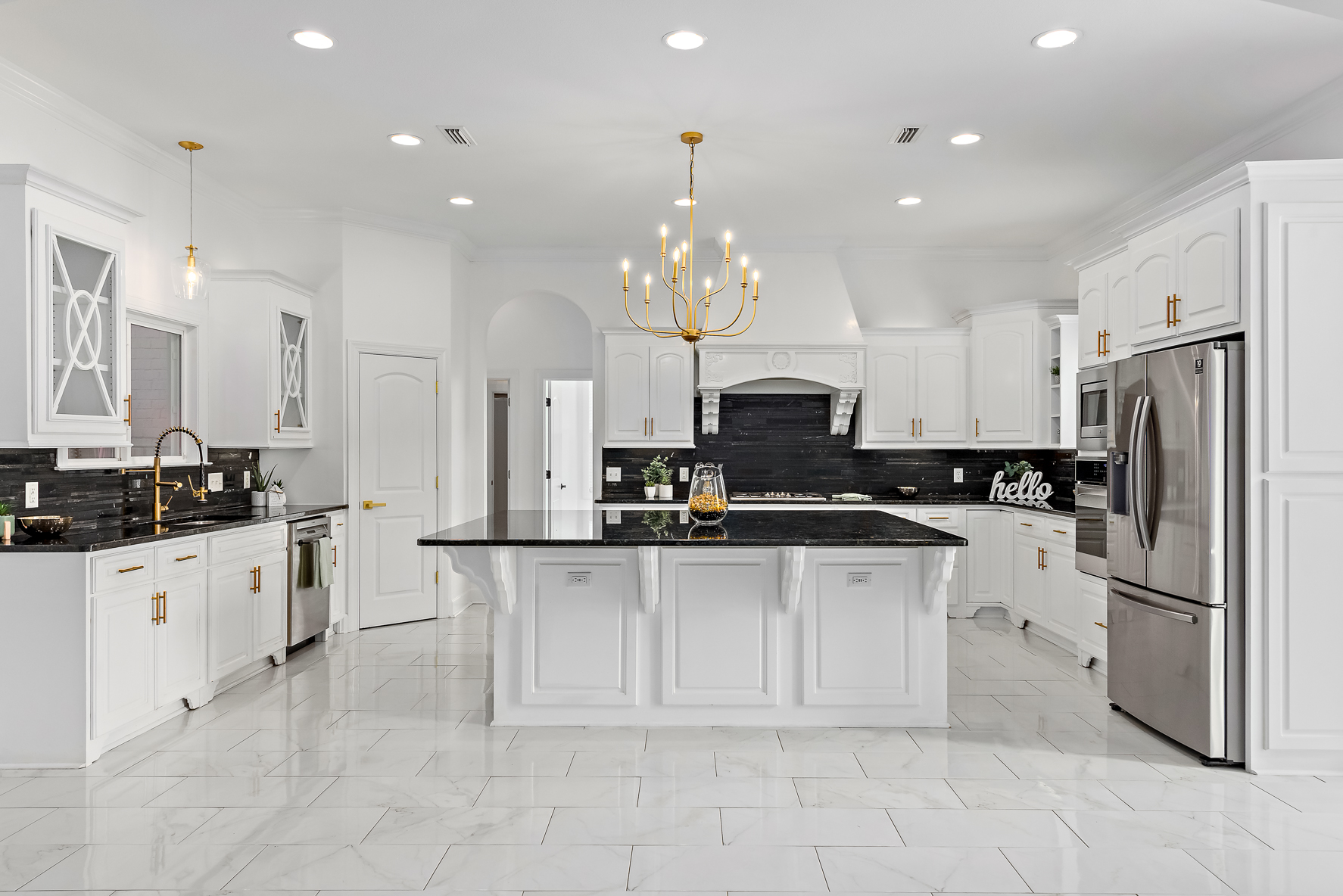 437 CO RD 561-WHT-23