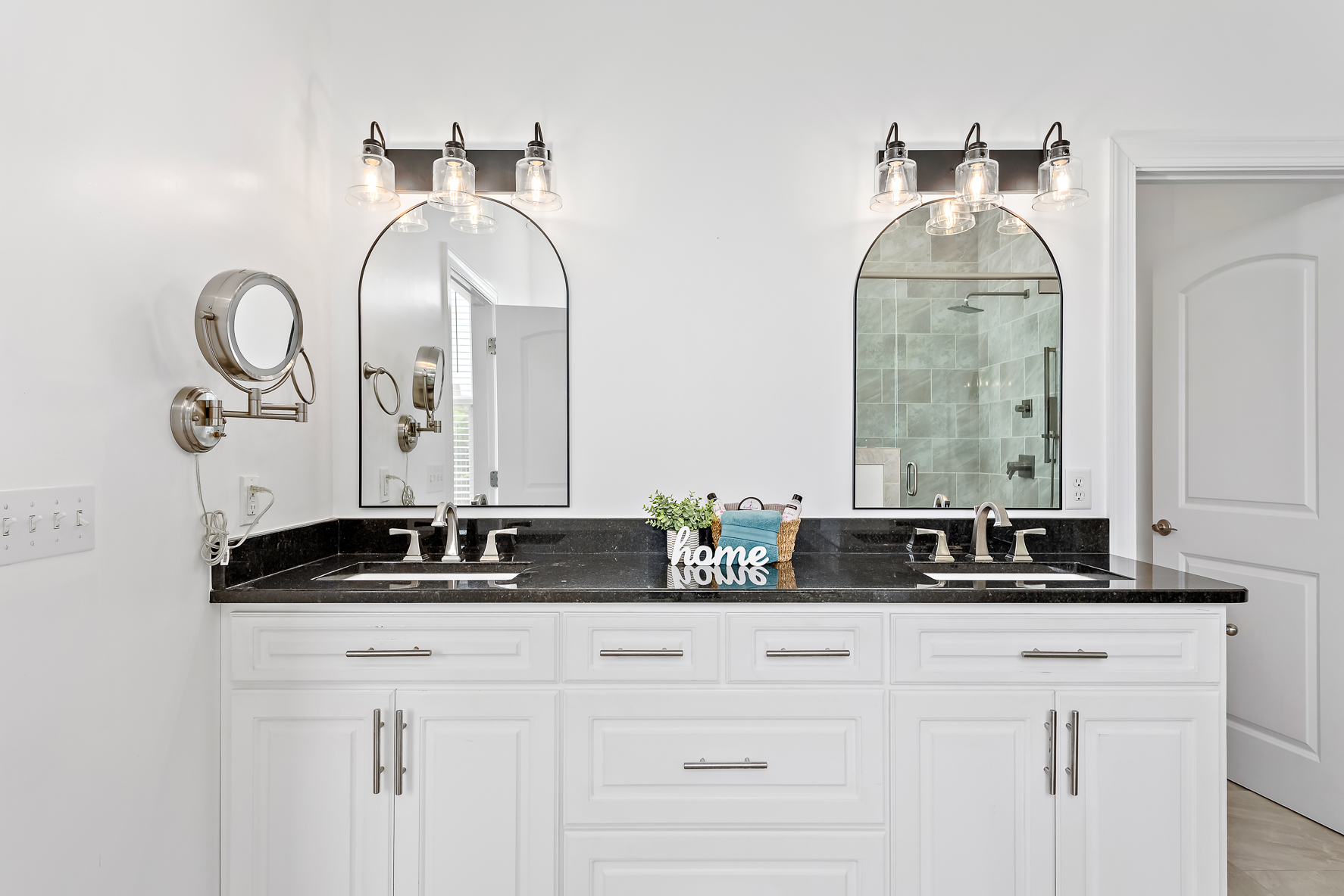 437 CO RD 561-WHT-35