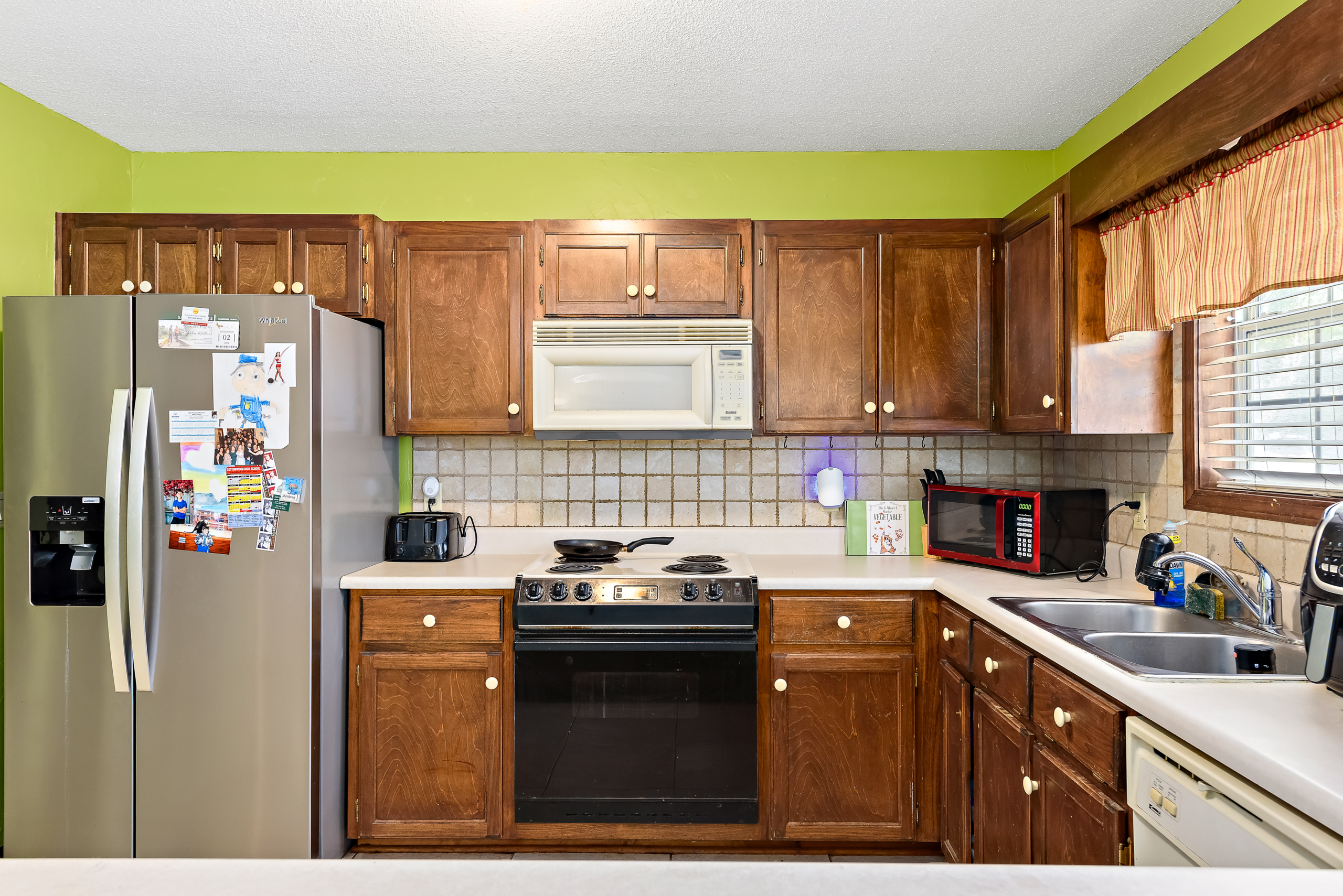 138 Radford Cir-MLS-12