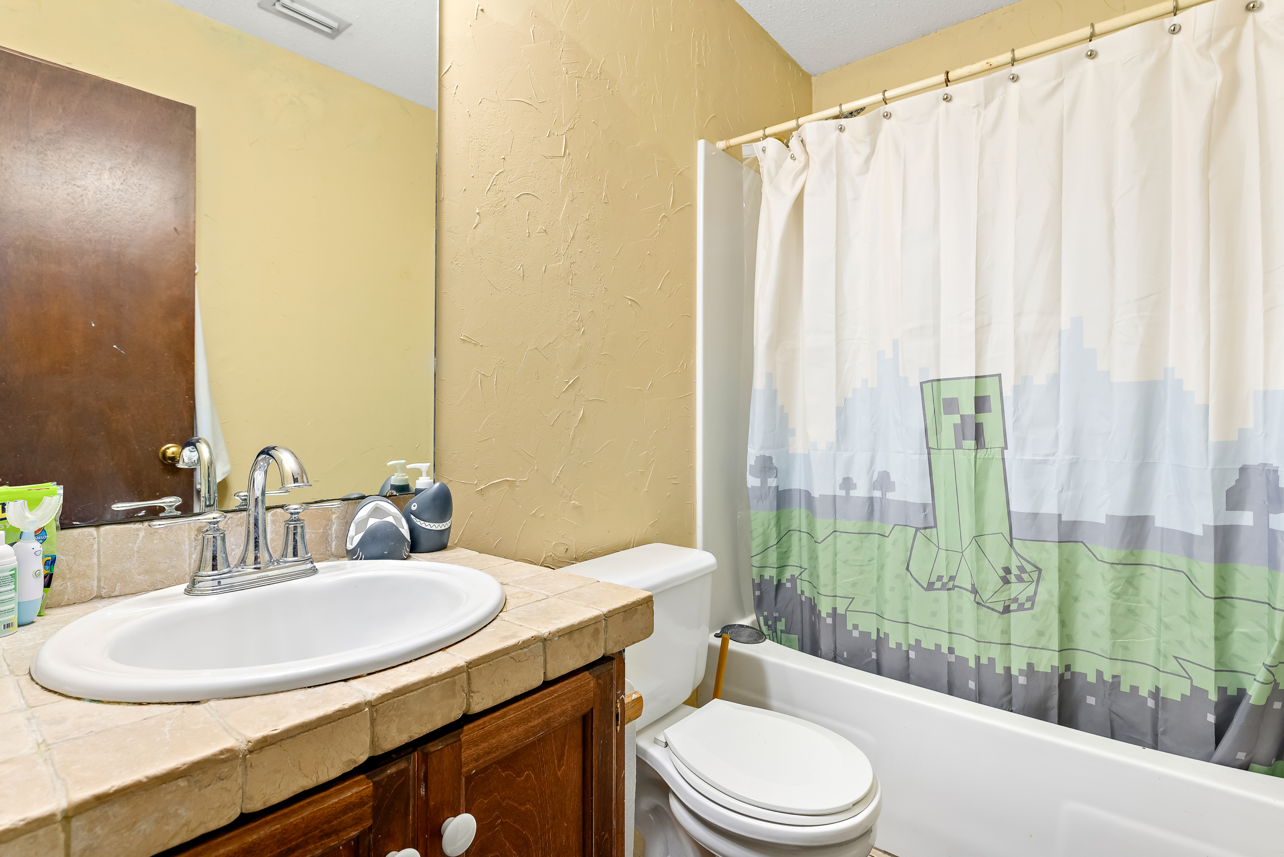 138 Radford Cir-MLS-22