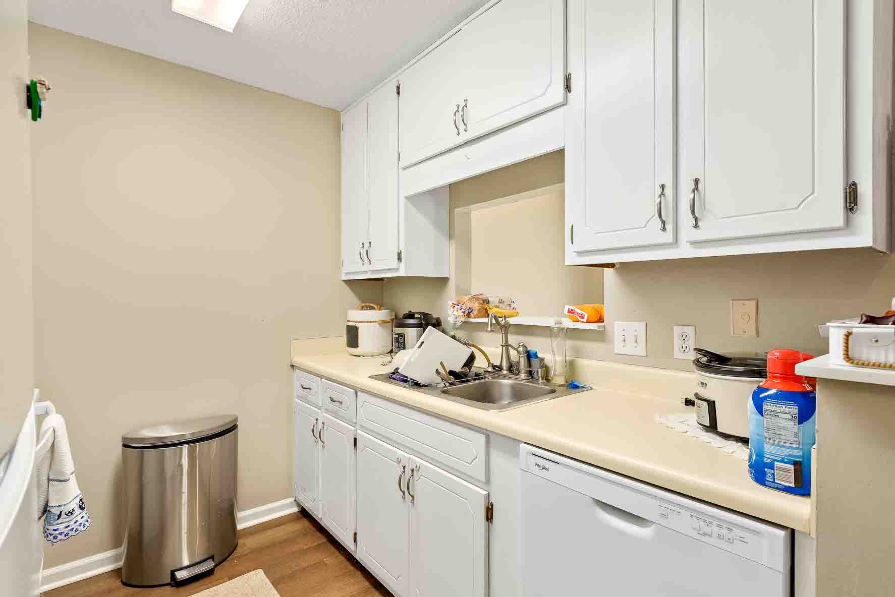 293 Candlebrook-WHT-10