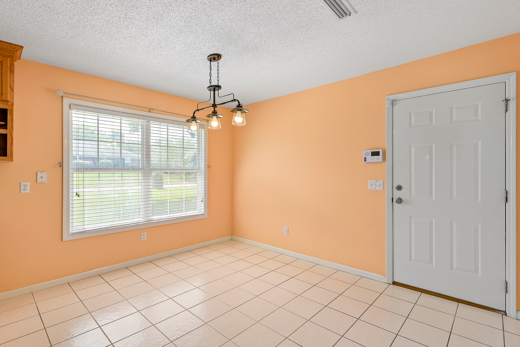 103 Jessica Ln-WHT-14