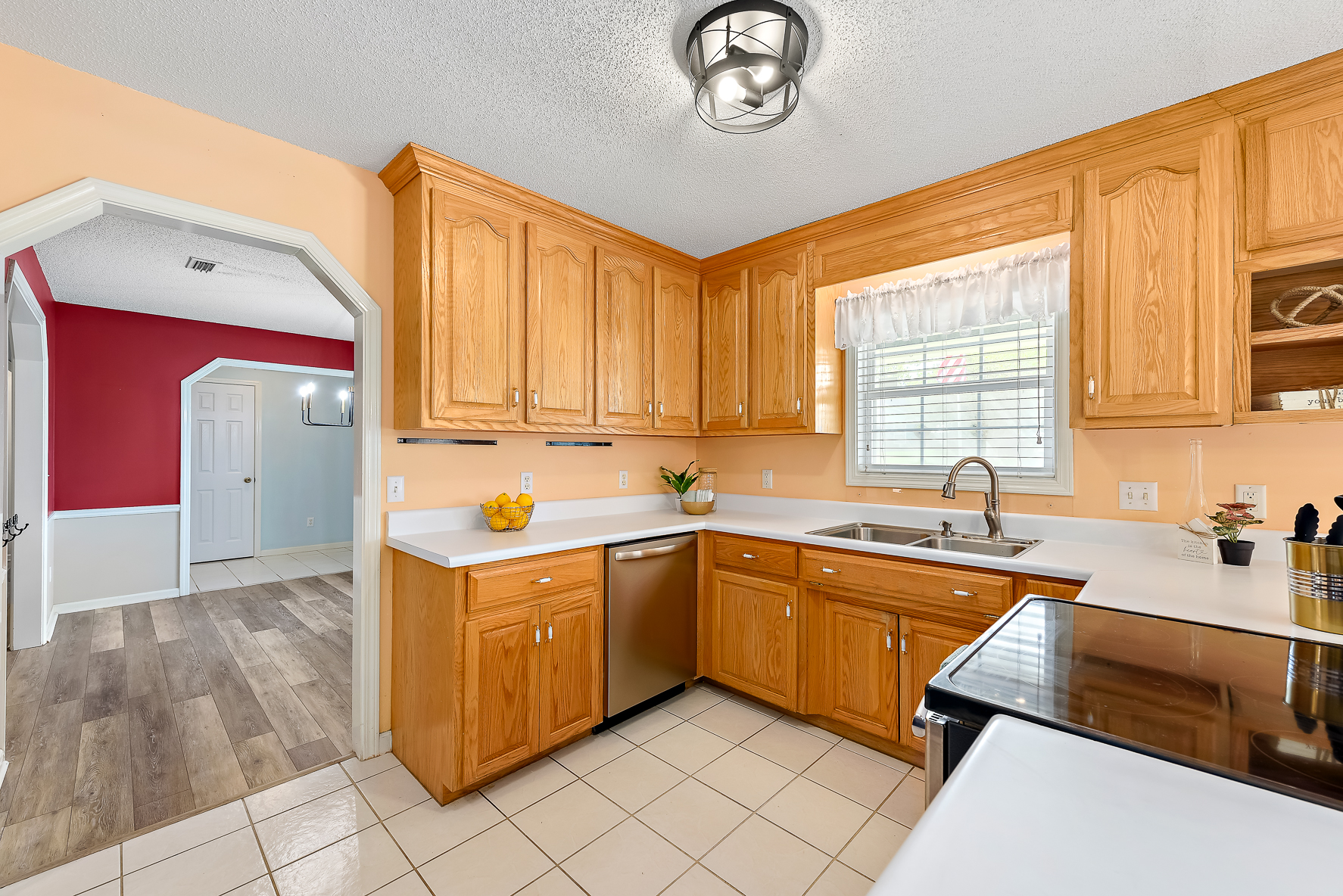 103 Jessica Ln-WHT-18