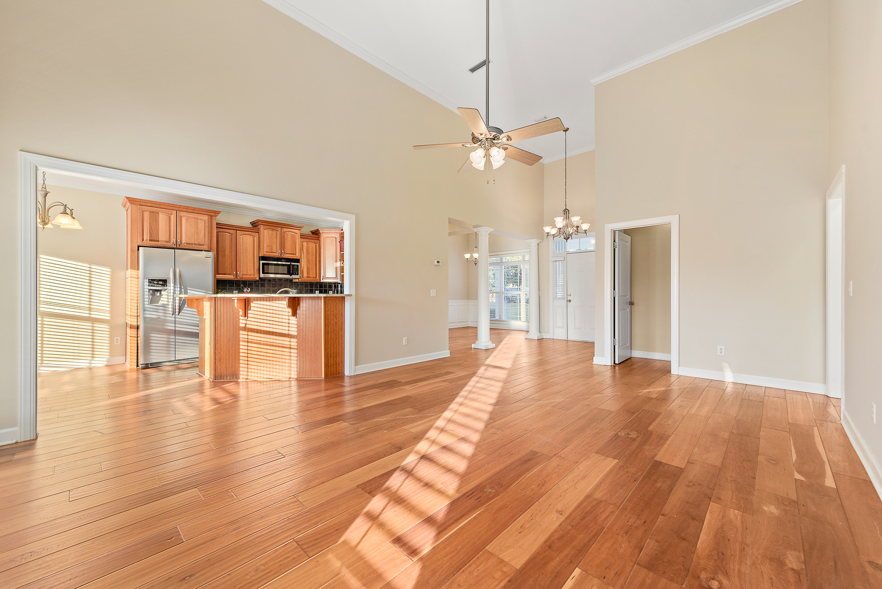 208 Southern Winds-WHT-16