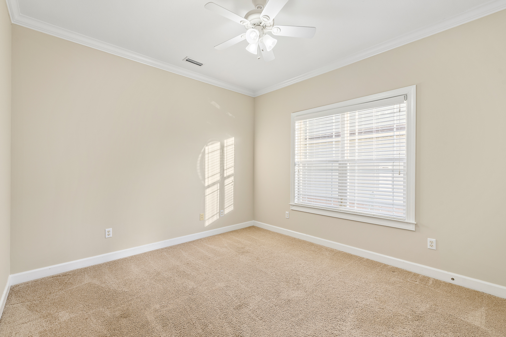 208 Southern Winds-WHT-29