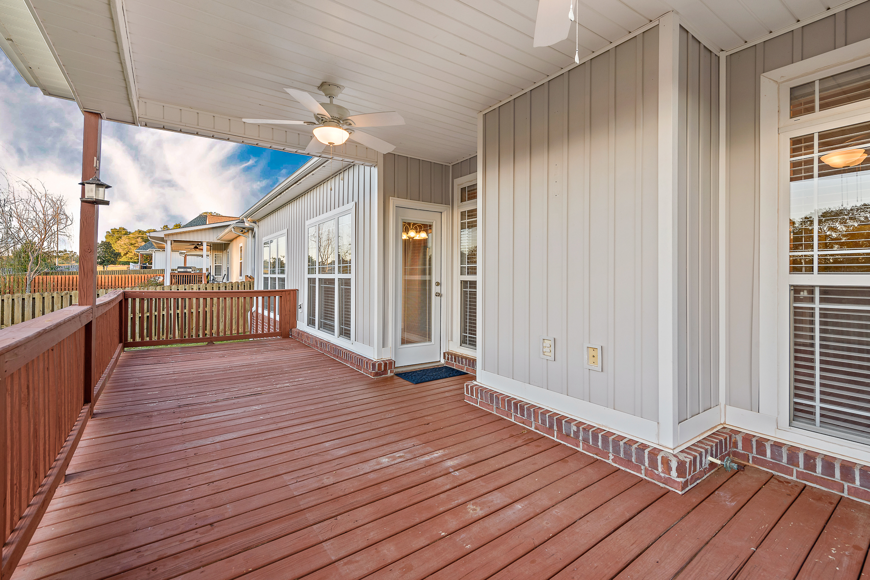 208 Southern Winds-WHT-7