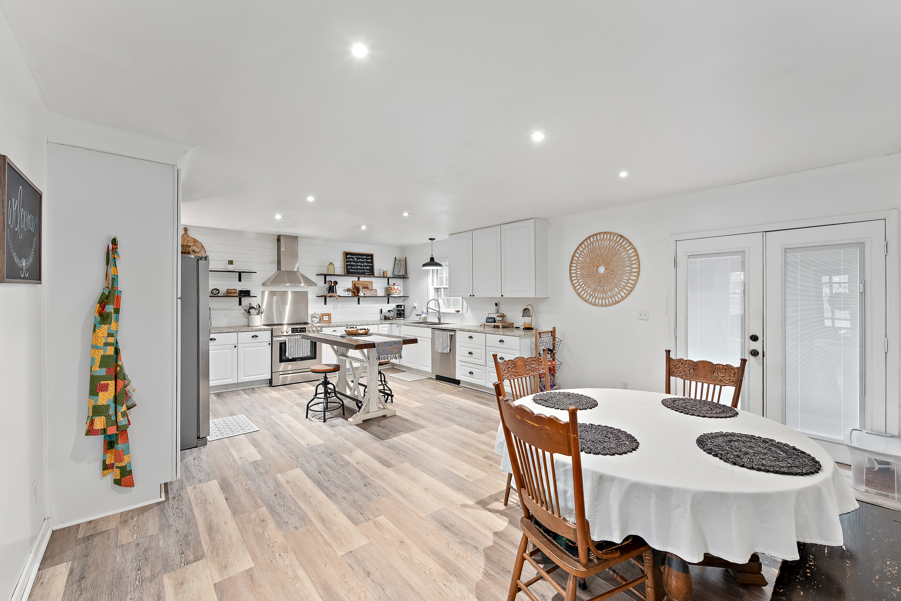 409 Sequoyah Dr-WHT-17