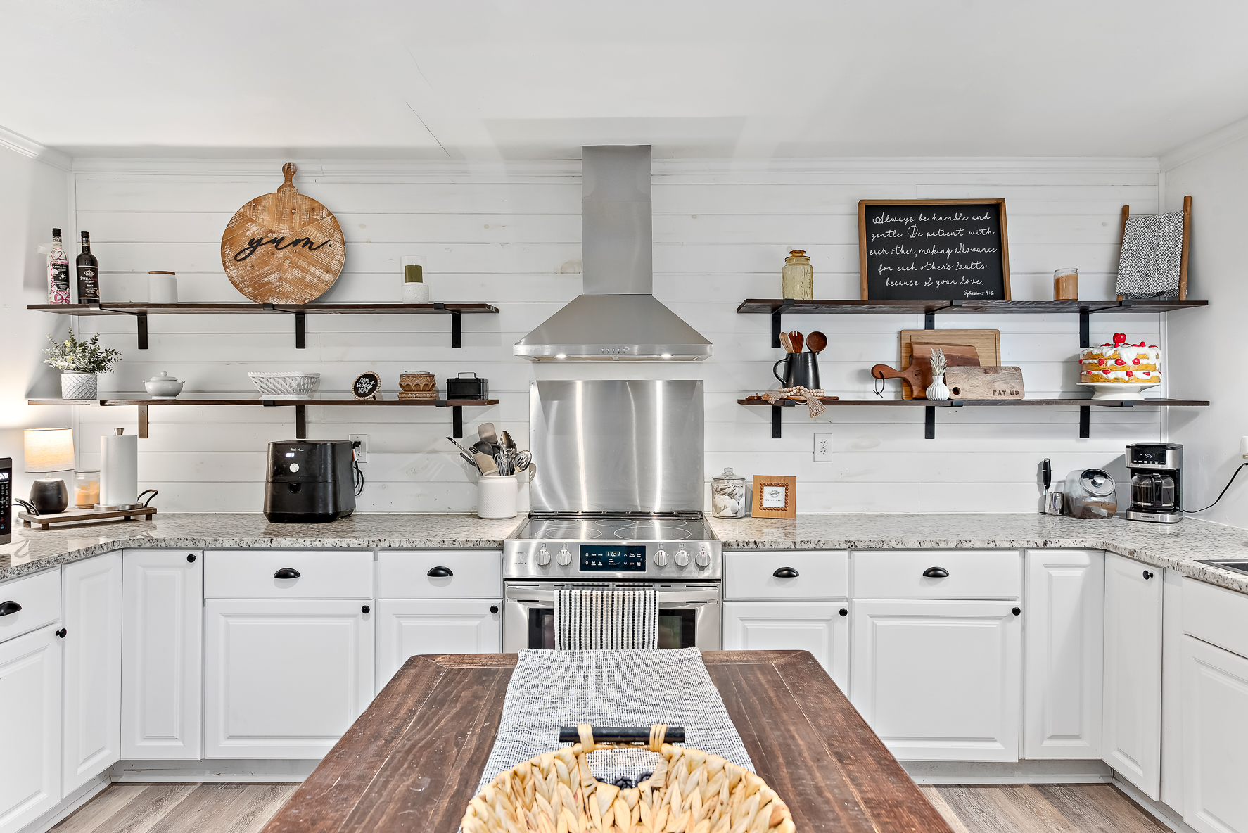 409 Sequoyah Dr-WHT-18