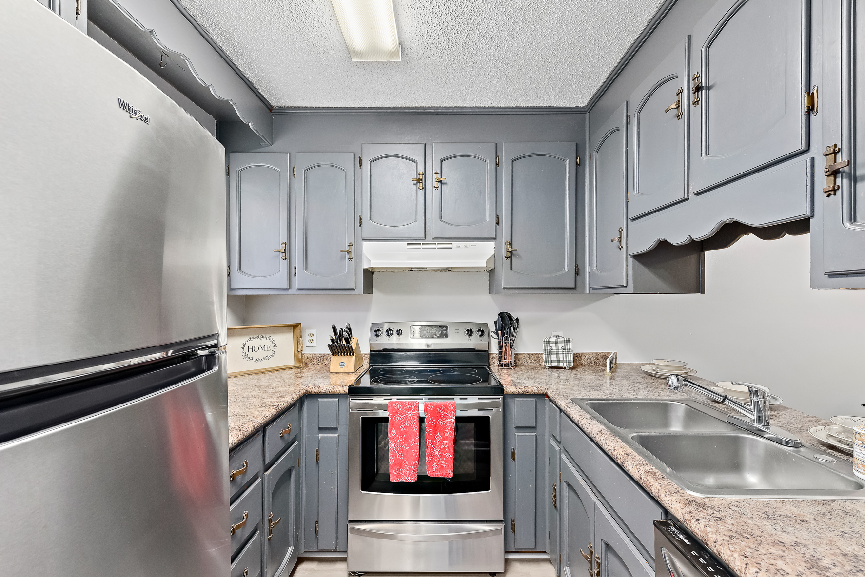 19 Anthony Cir WHT-10