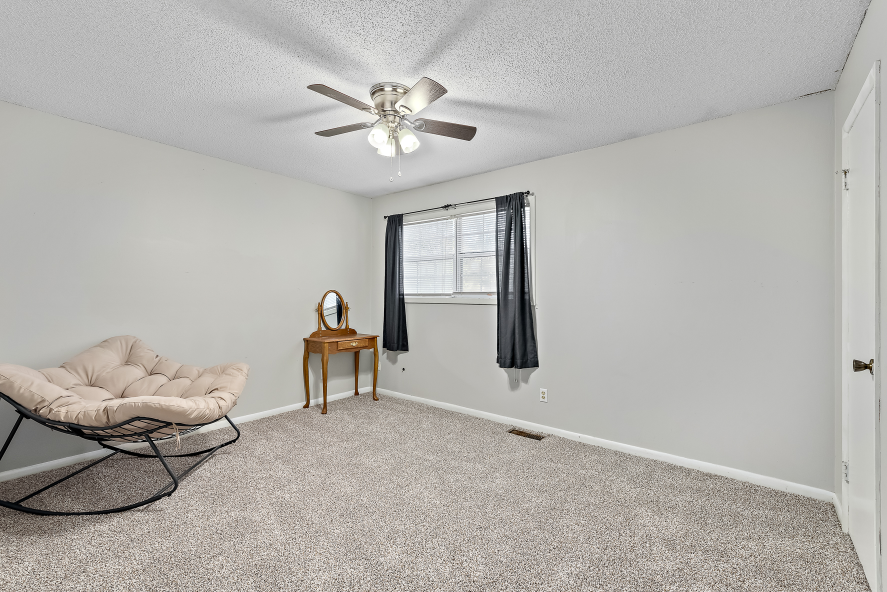 19 Anthony Cir WHT-21