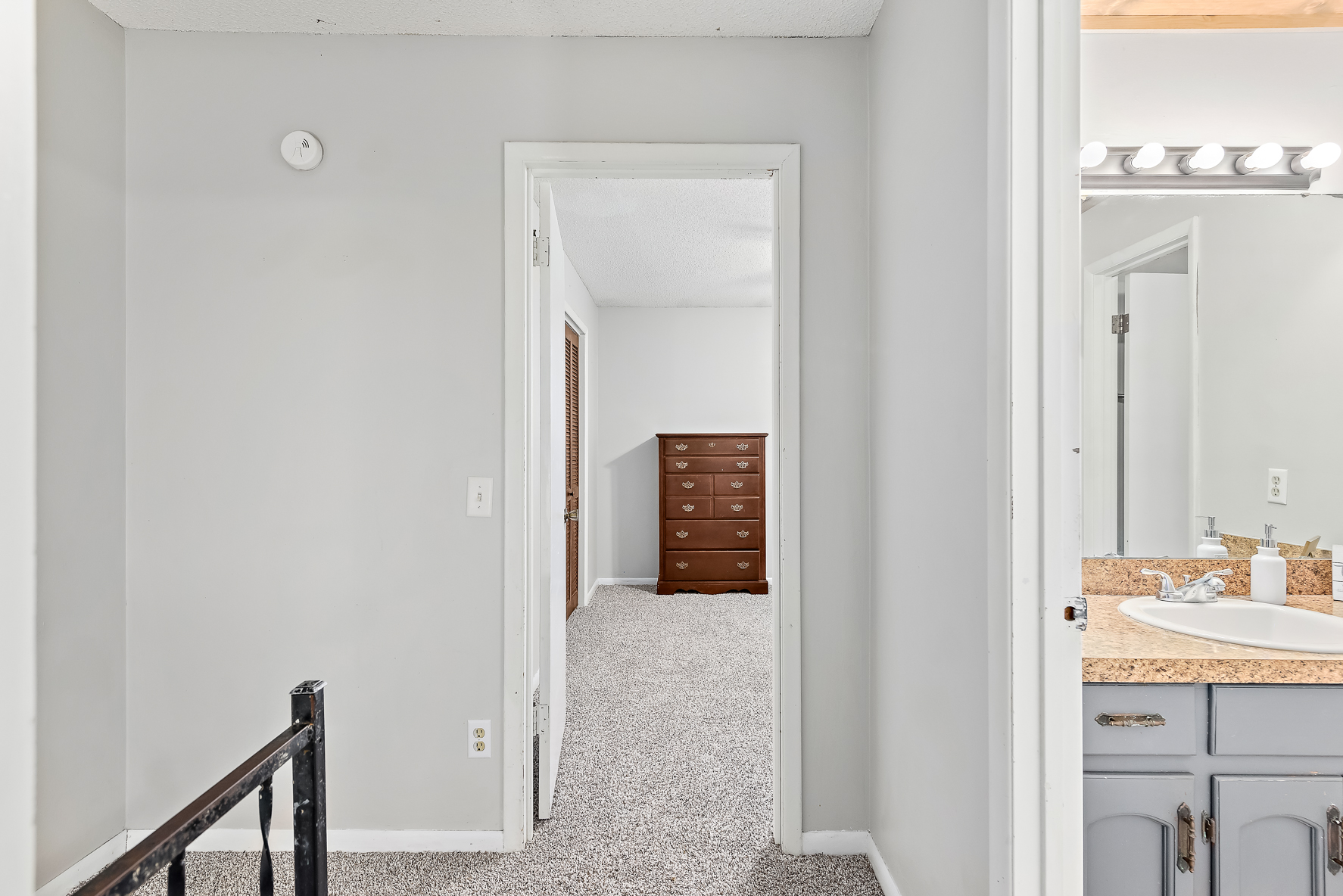 19 Anthony Cir WHT-23