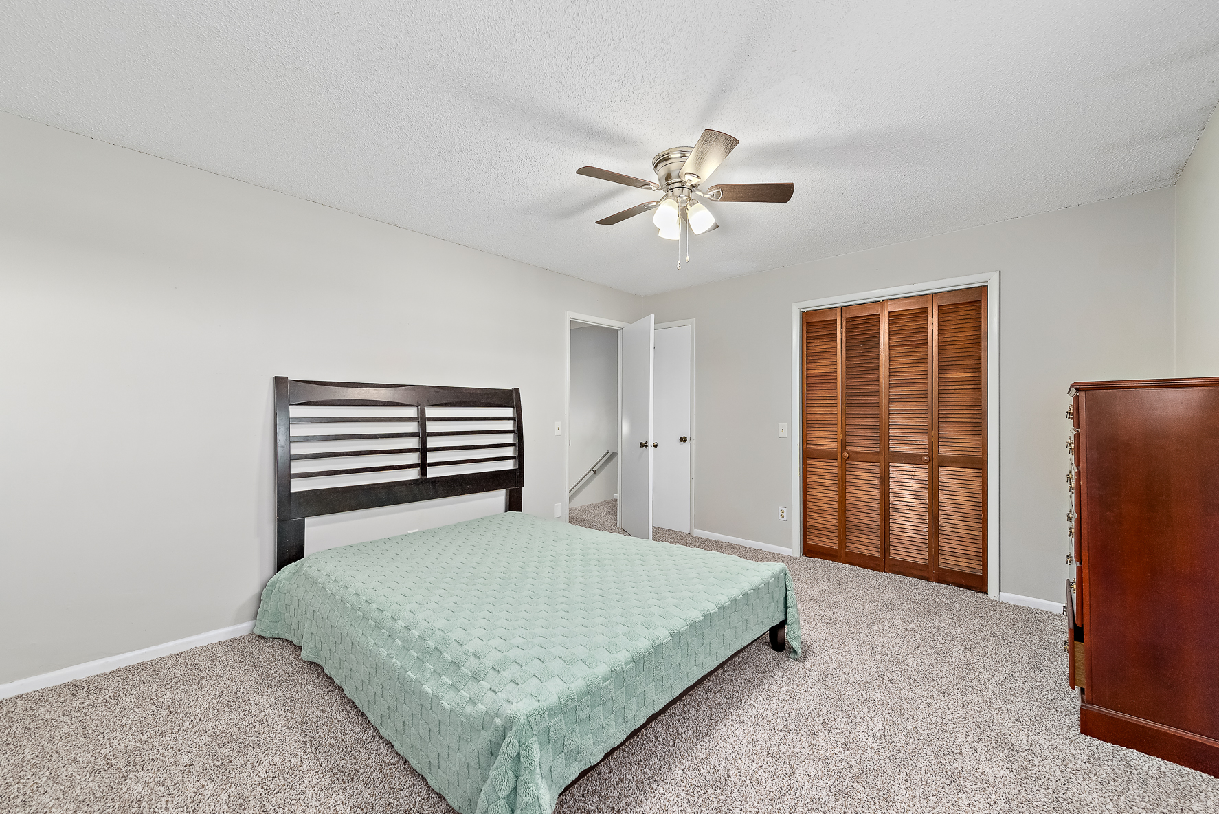 19 Anthony Cir WHT-25