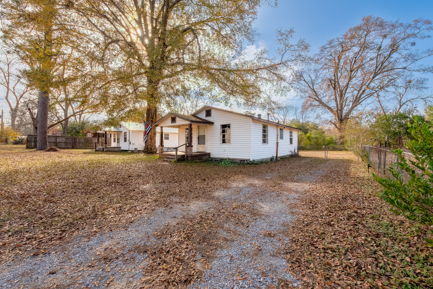 515-517 Mock St-WHT-18