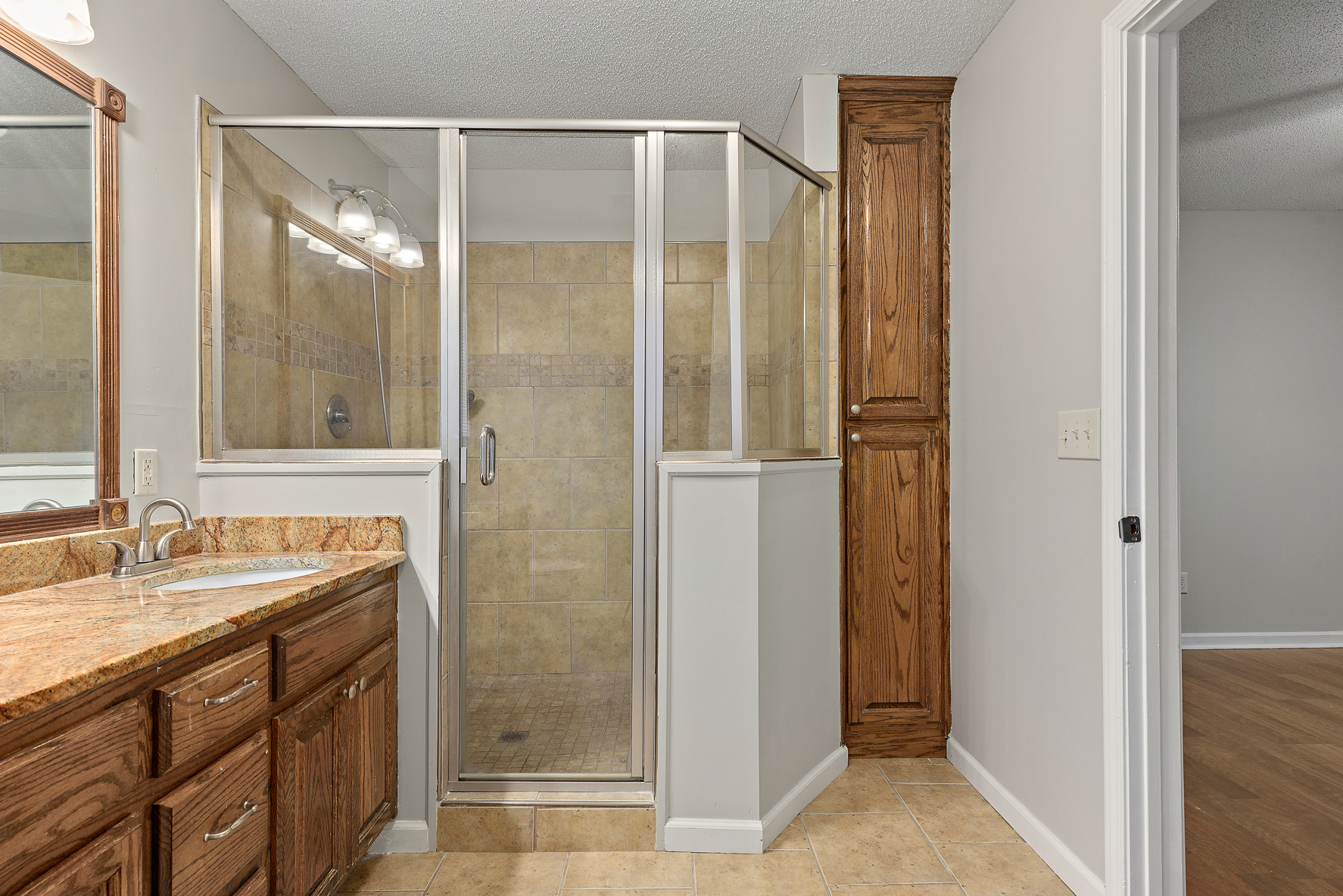 105 Fairfield Dr-WHT-27